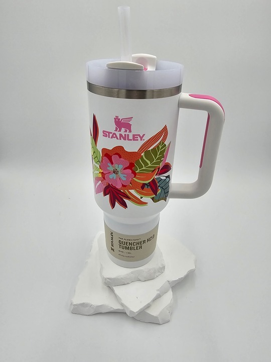 BNWT Stanley 40oz Quencher Tumbler Frost Tropic - Mother's Day Collection 2024