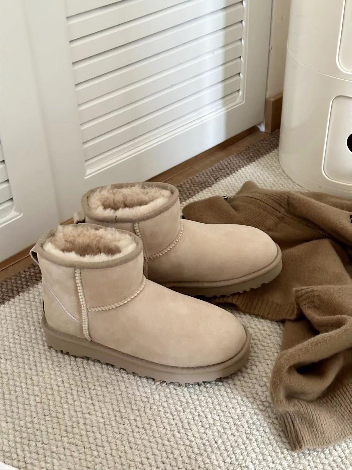 UGG x Madhappy Ultra Mini Boot Sand Tan Short Ankle Shearling Booties EU37