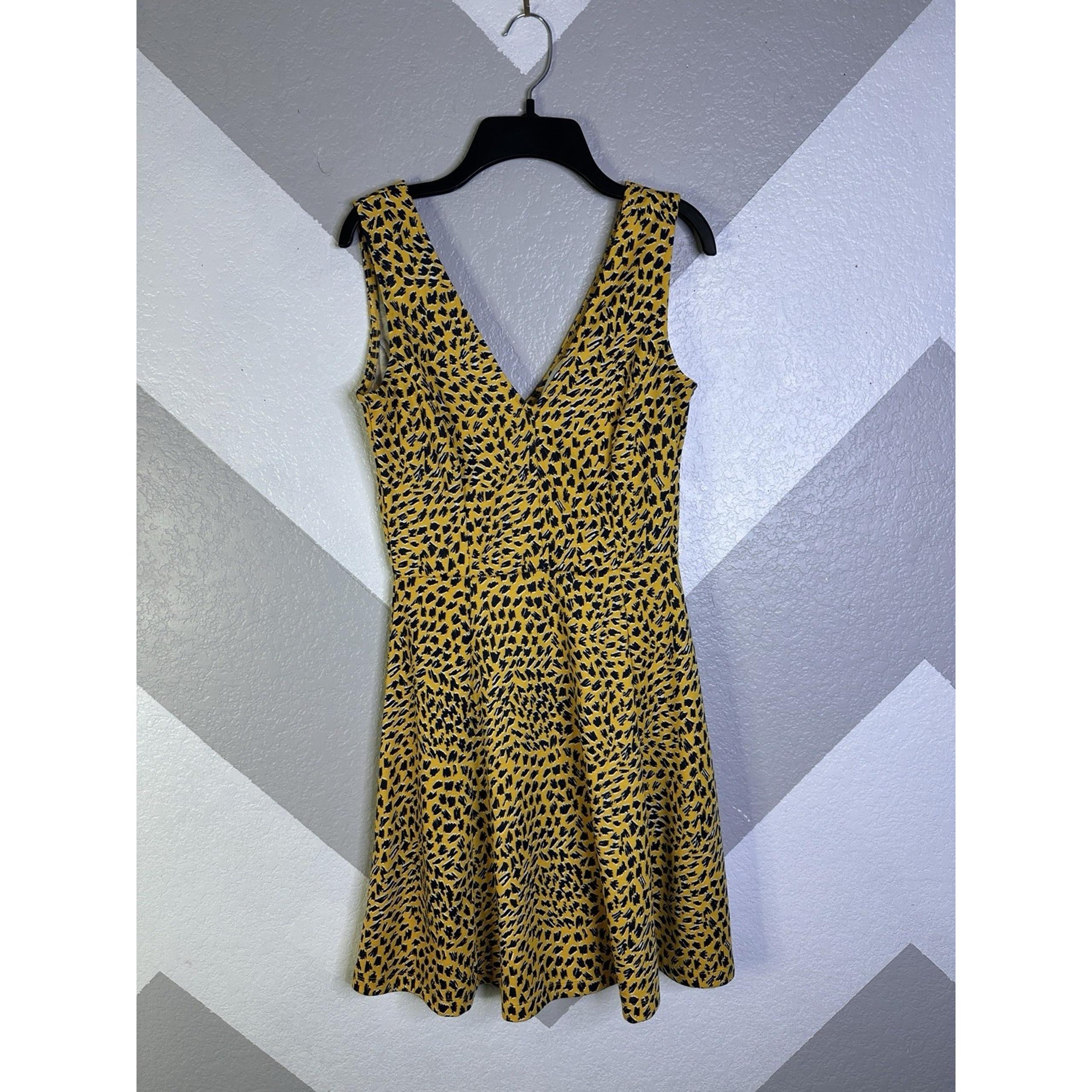 H&M Yellow Black Animal Print Skater Dress V Neck Sleeveless Women's Size Small