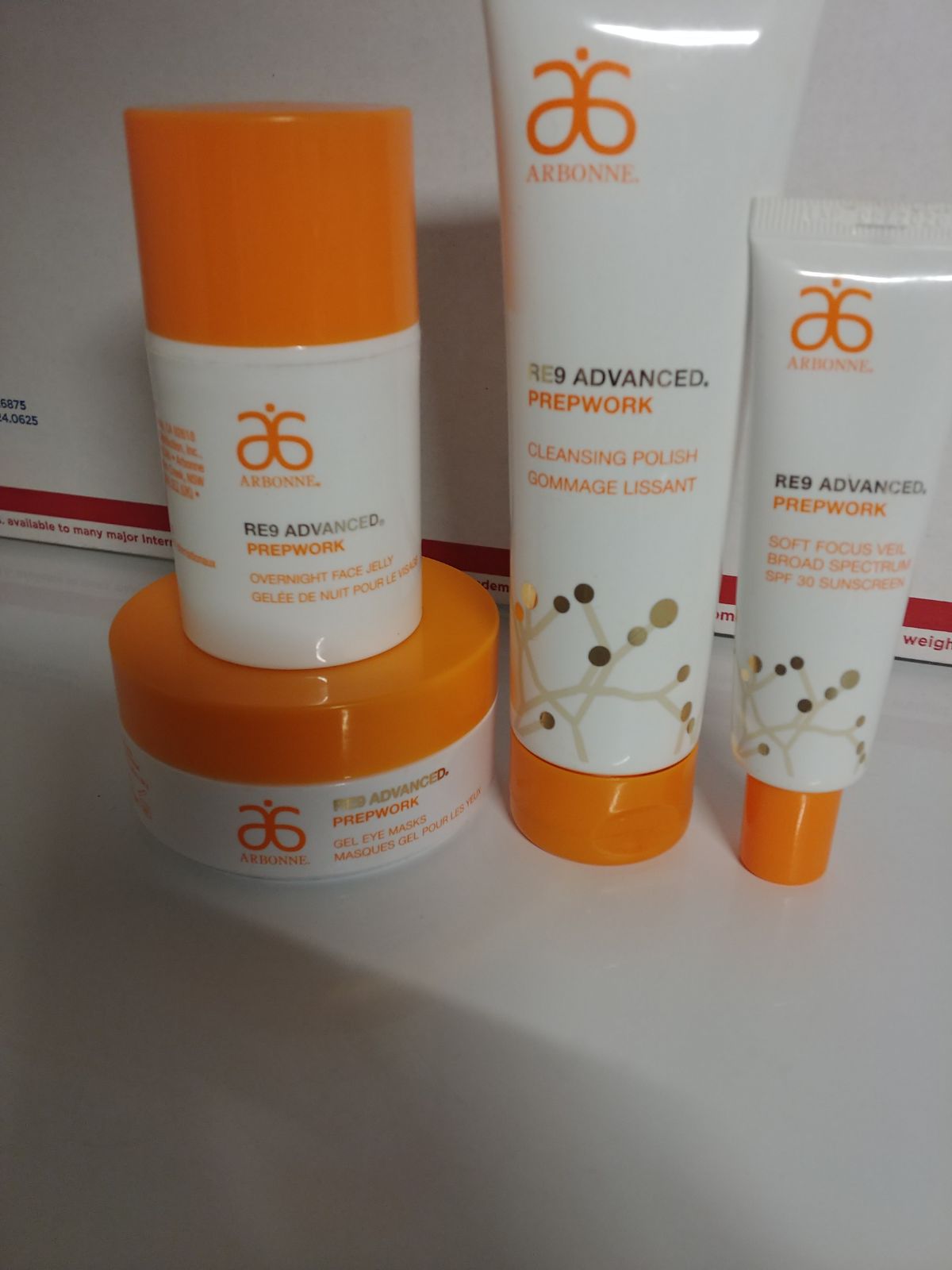NIB ARBONNE RE9 ADVANCED SKINCARE SET 4P