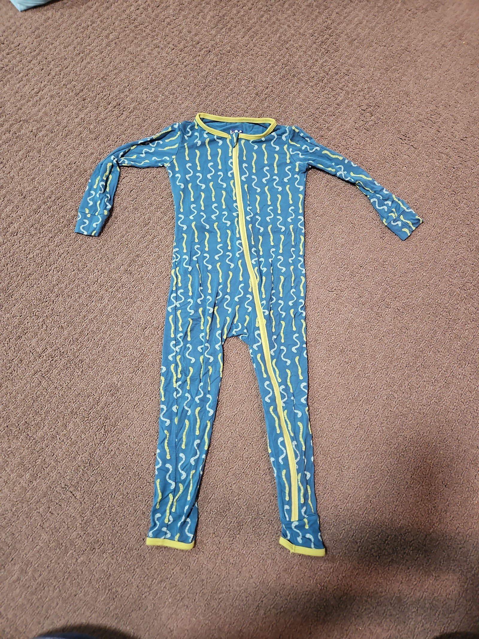 Kickee Pants worms size 4t blue oasis zip up pajama