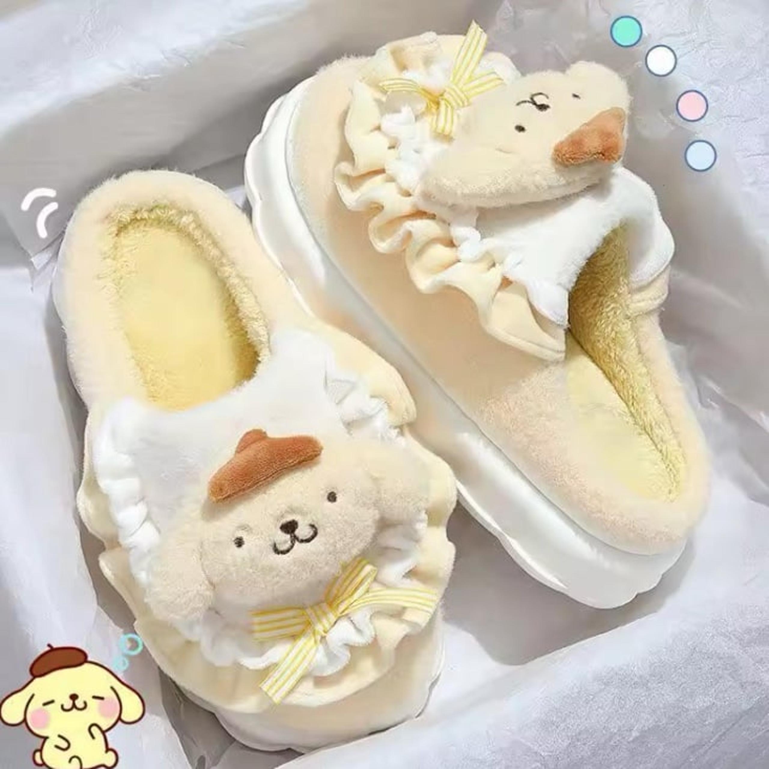 Women’s Pompompurin Plush Slippers | Size 7/8 | New