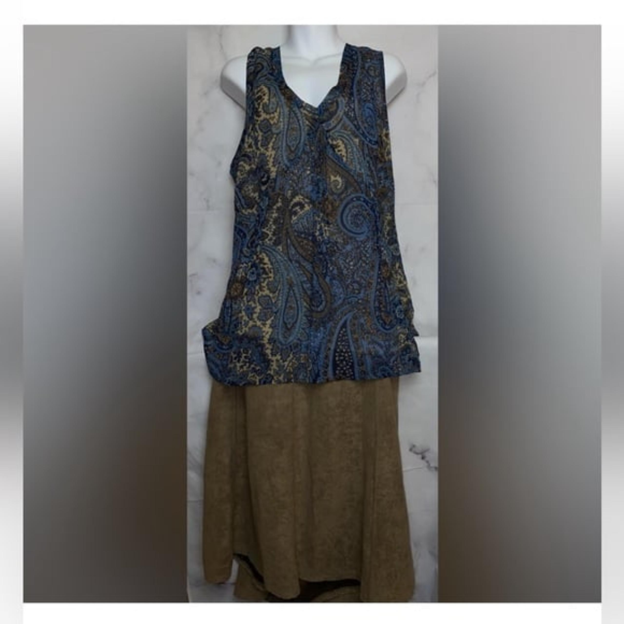 NWOT Avenue A-Line Maxi Skirt Size 26