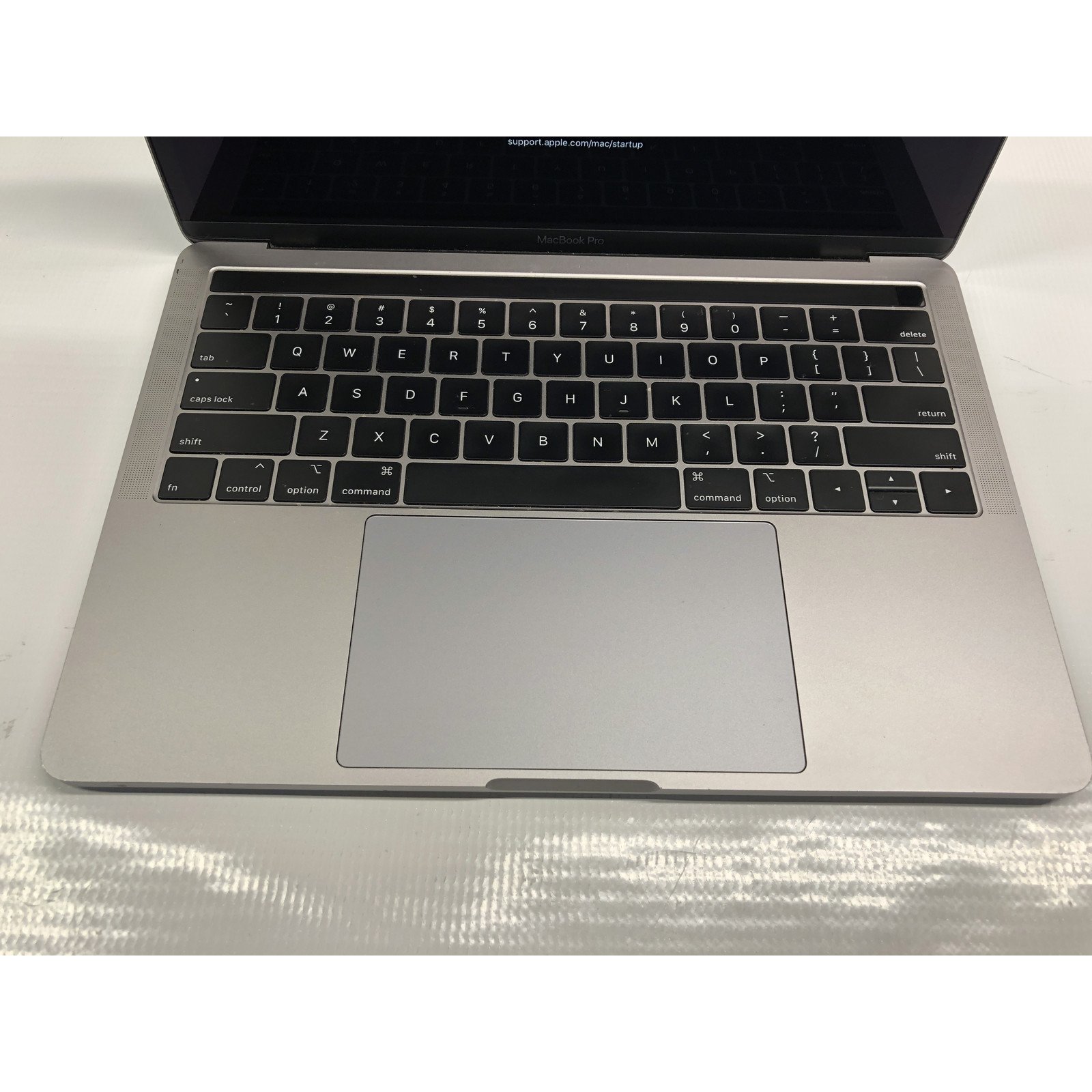 APPLE MACBOOK PRO 13 MR9Q2LL/A I5 8TH GEN 8GB 256GB SSD NO OS C02YKDE3JHC8 - detail