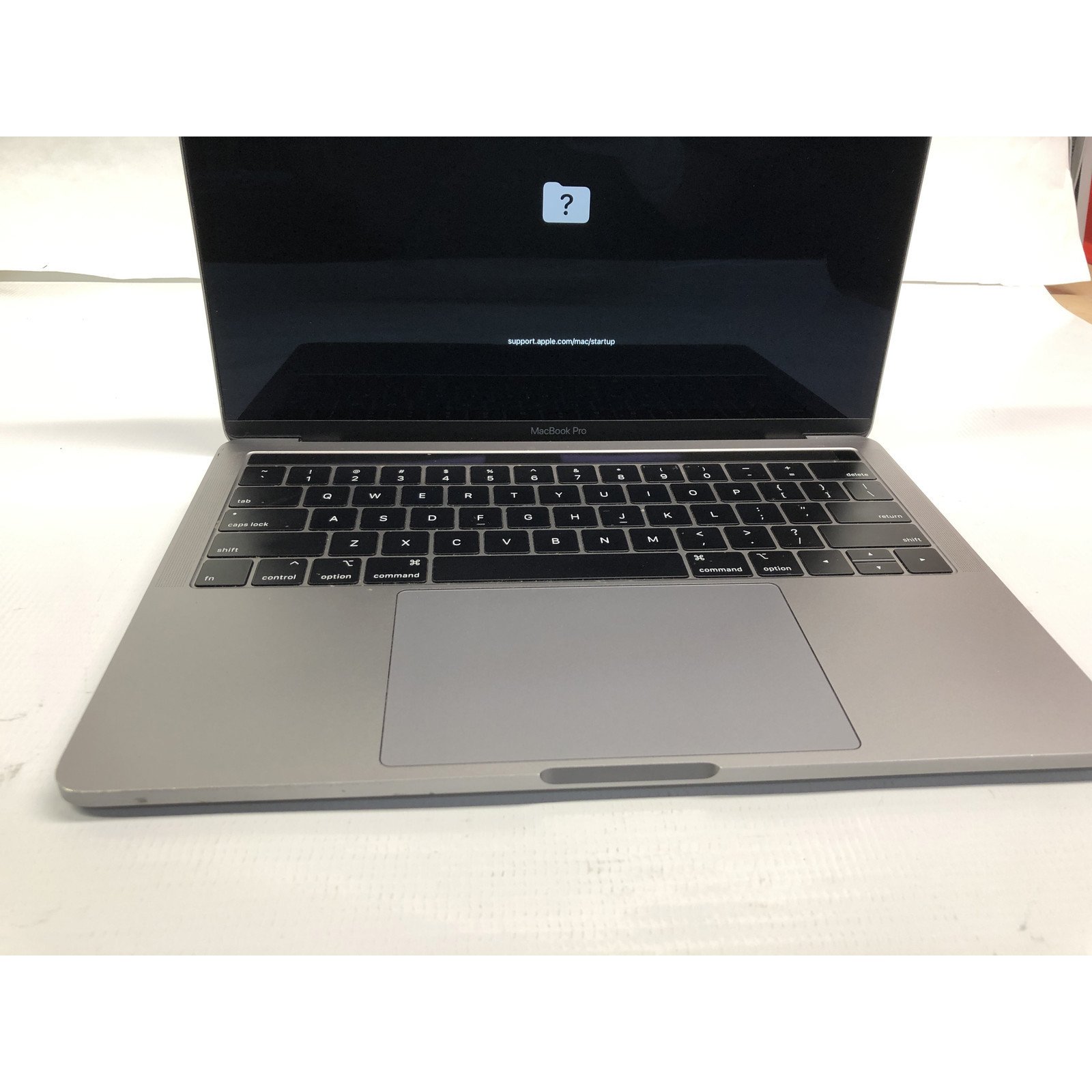APPLE MACBOOK PRO 13 MR9Q2LL/A I5 8TH GEN 8GB 256GB SSD NO OS C02YKDE3JHC8 - detail