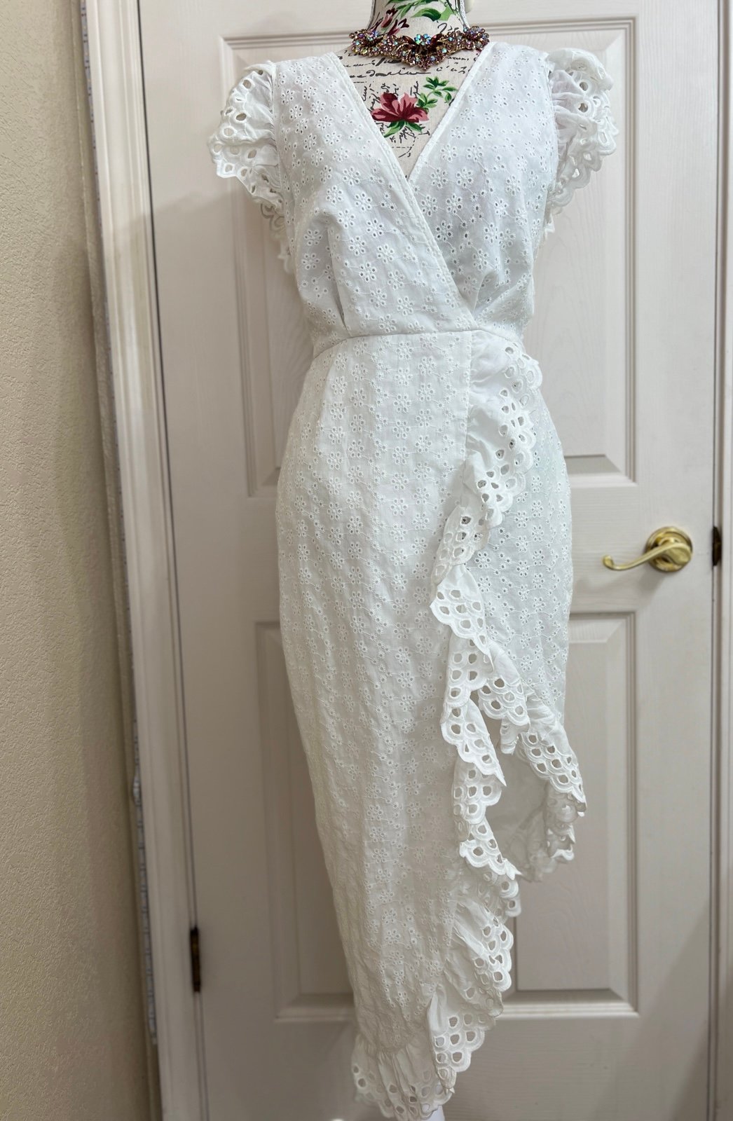 Dress color white new