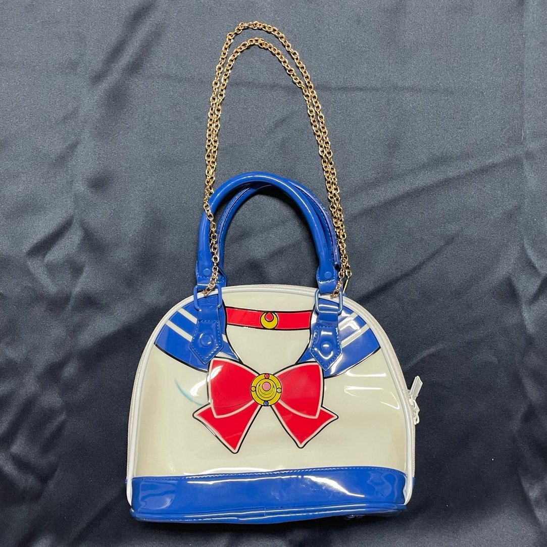 Hot topic 2025 handbags