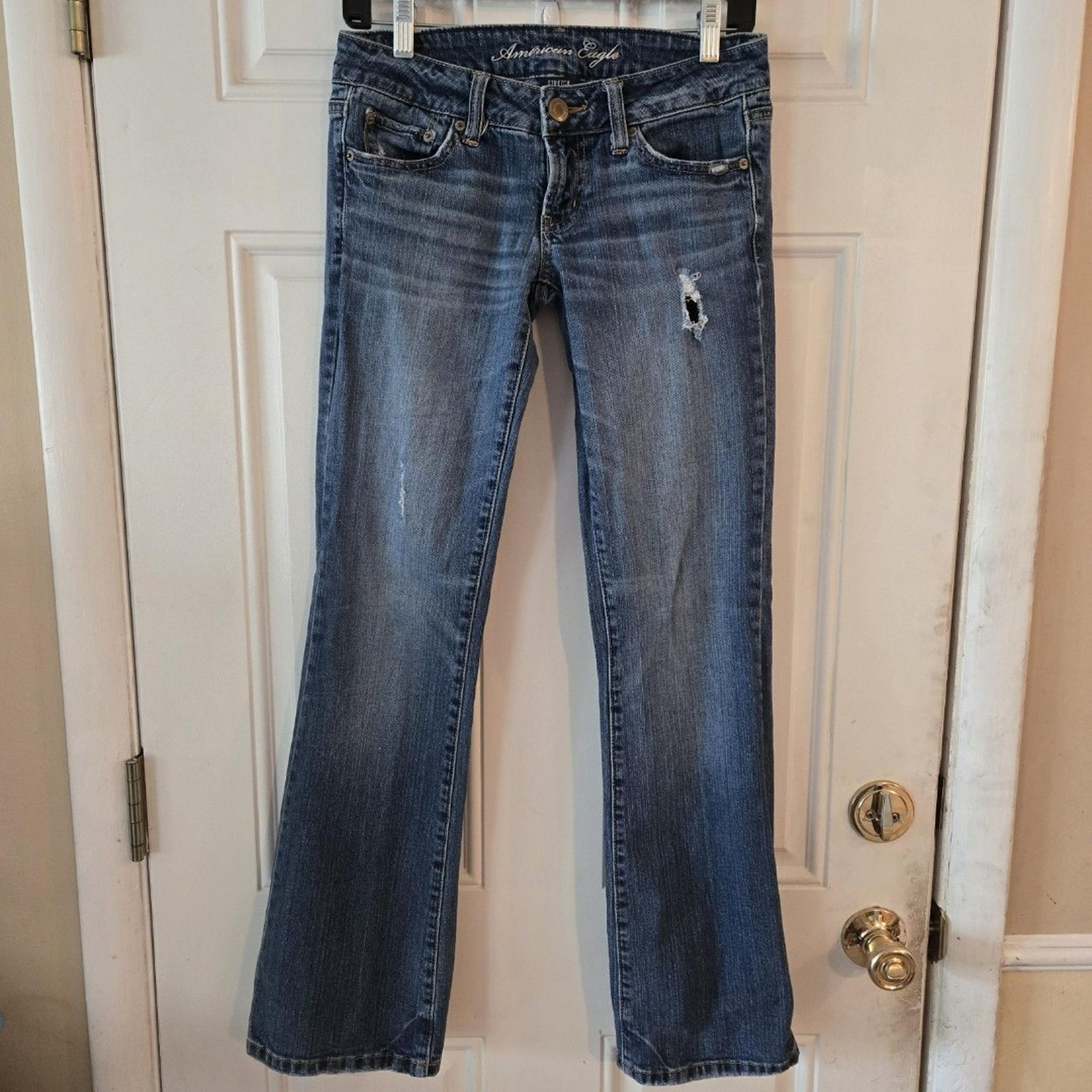 Vtg Y2K American Eagle Flared Jeans Size 2 Favorite Boyfriend Stretch Low Rise