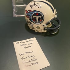 Tennessee titans signed mini helmet (4 autographs)