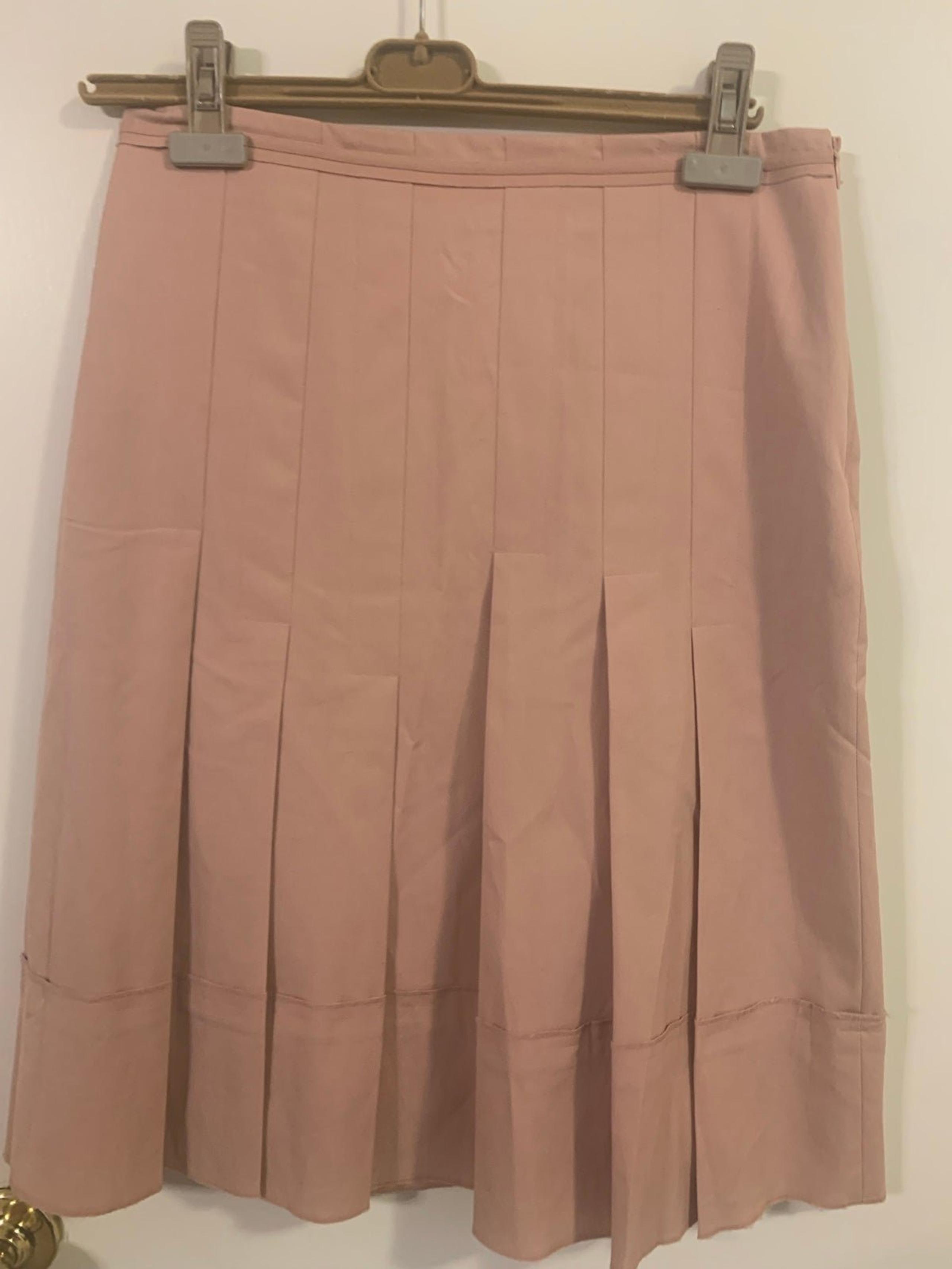 BCBG PINK SKIRT SIZE MALL