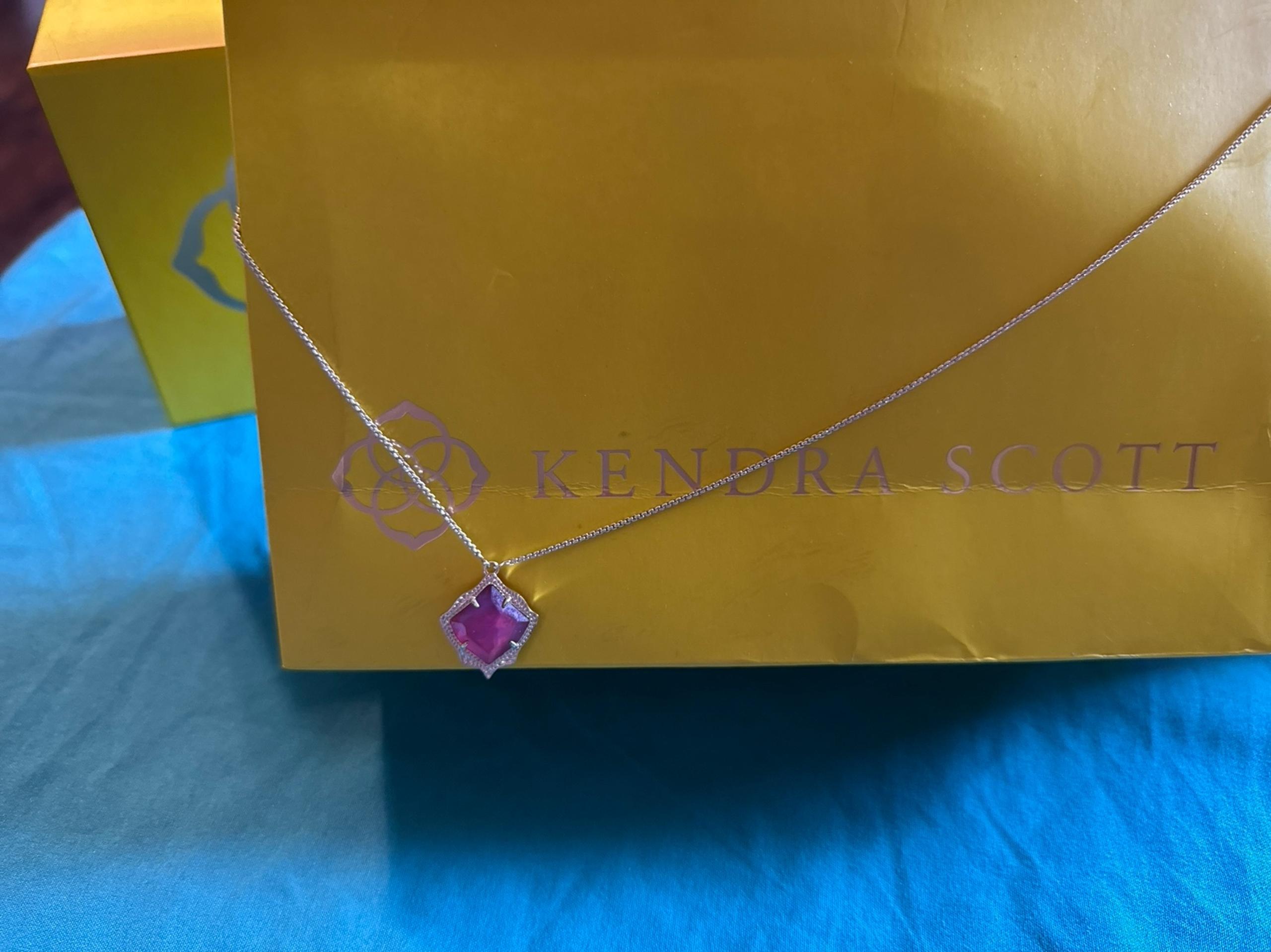 Kendra Scott Necklace
