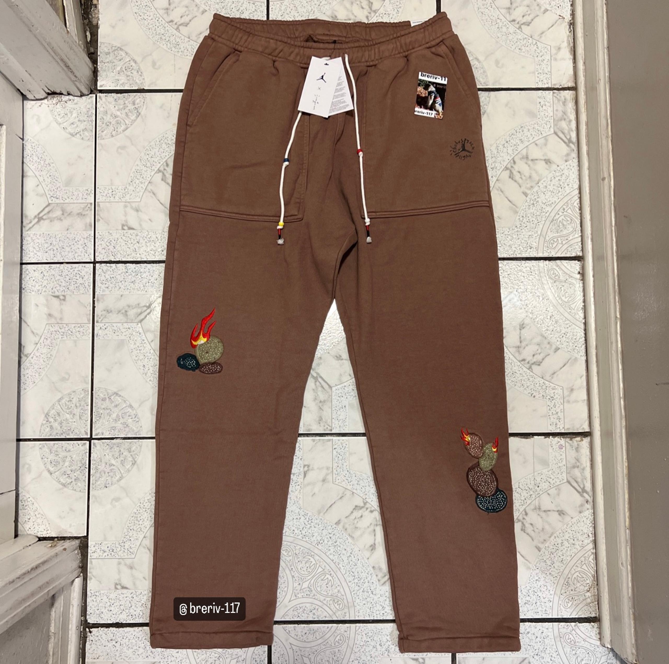 New Jordan x Travis Scott Archaeo Brown Fleece Pants Men’s Size XL DO4097-256