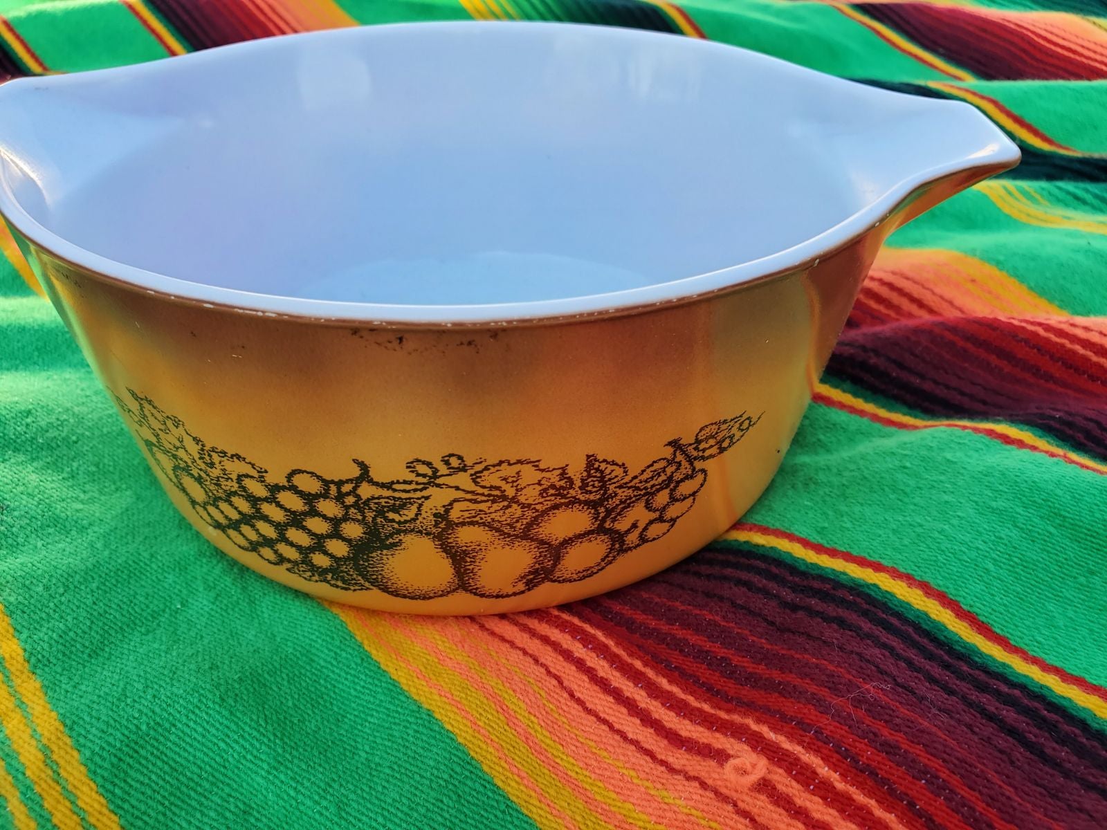 Vintage Pyrex Old orchard