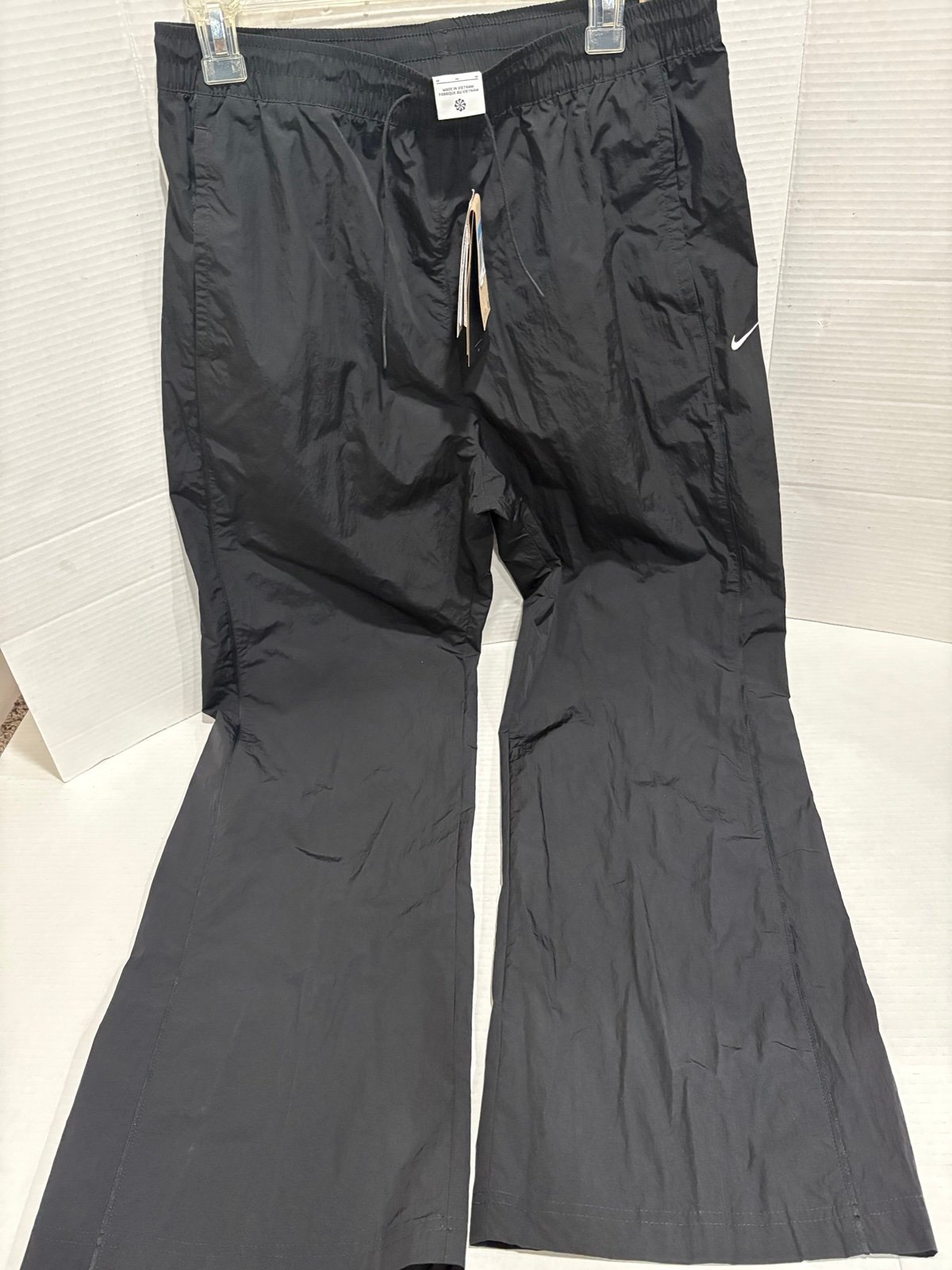 New Women Nike Swoosh Pants sz.M