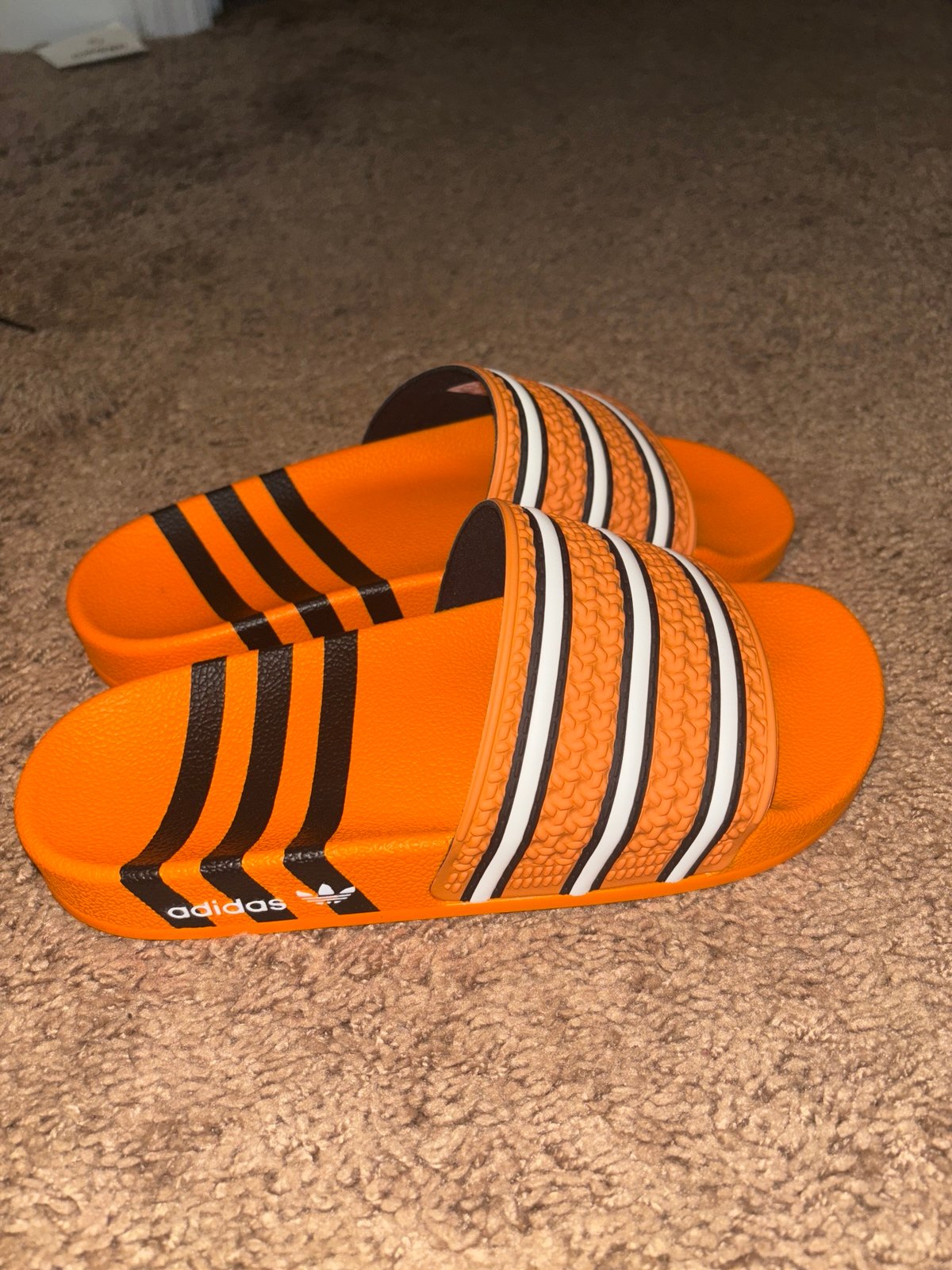 Adidas slides sz 5