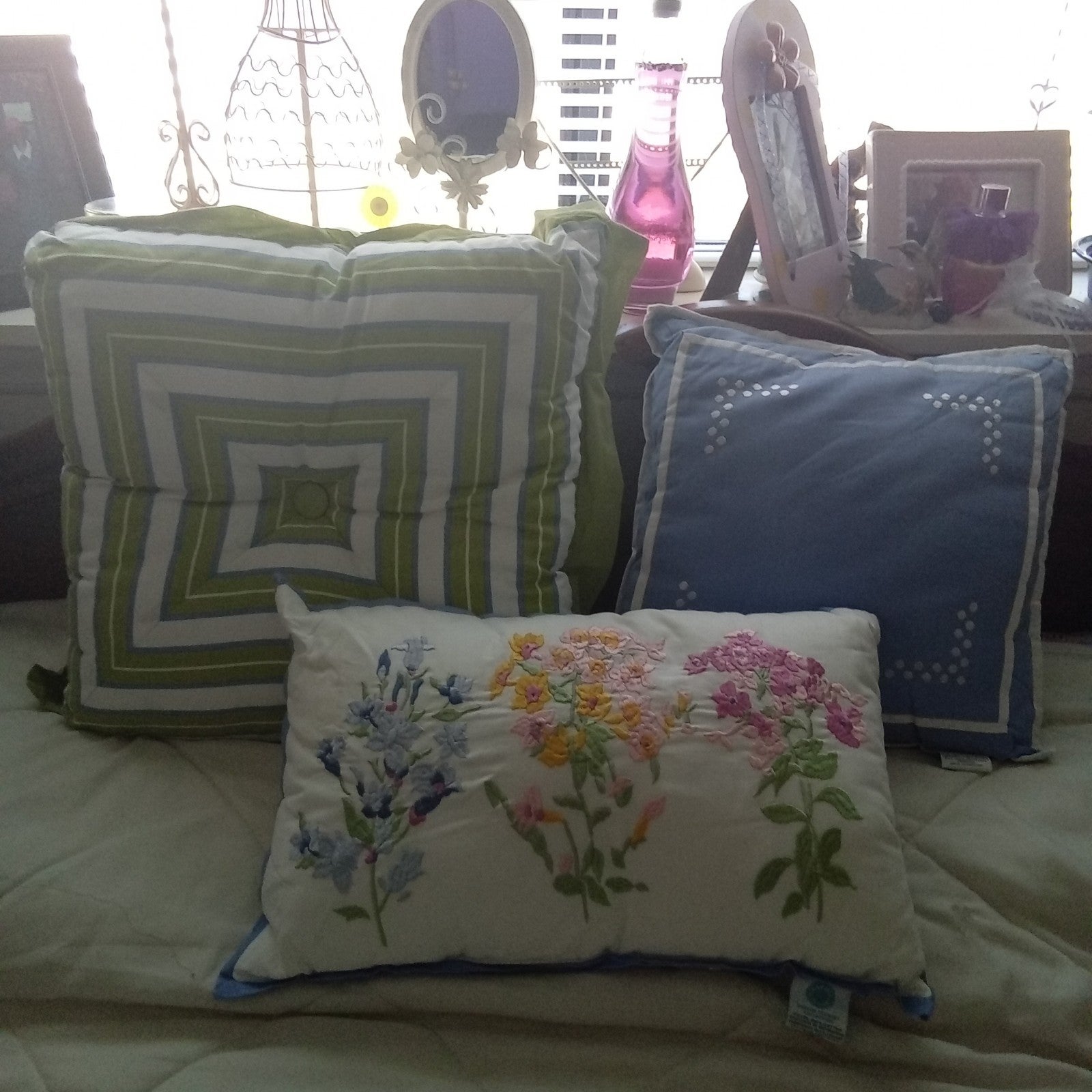 Martha Stewart Sunrise Vista Cotton 3-Piece Decorative Assorted Bed Pillow Set