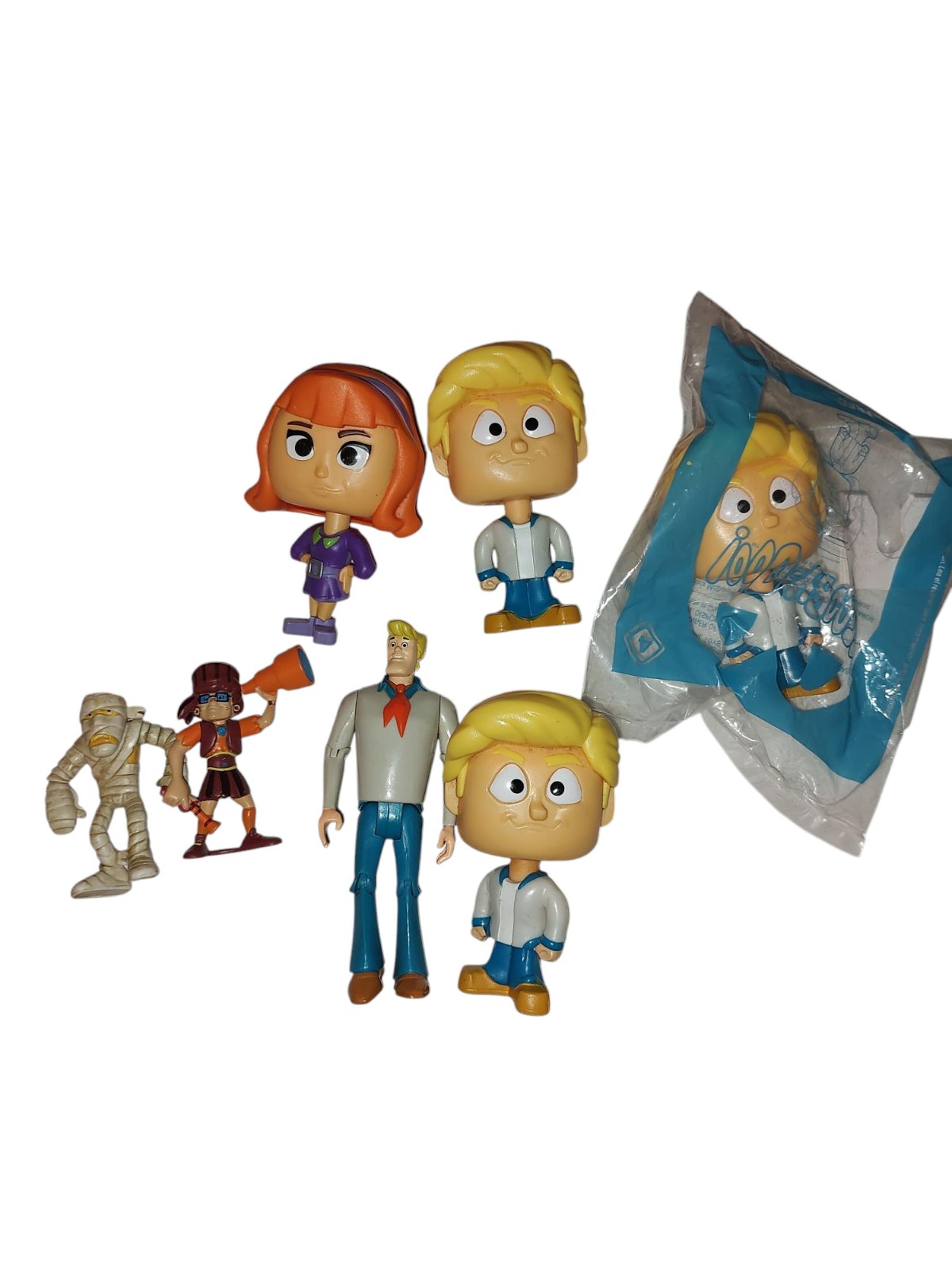 Modern 2021 Scooby Doo Lot Bobbleheads & Pirate Set (2) Plastic Play Figures.