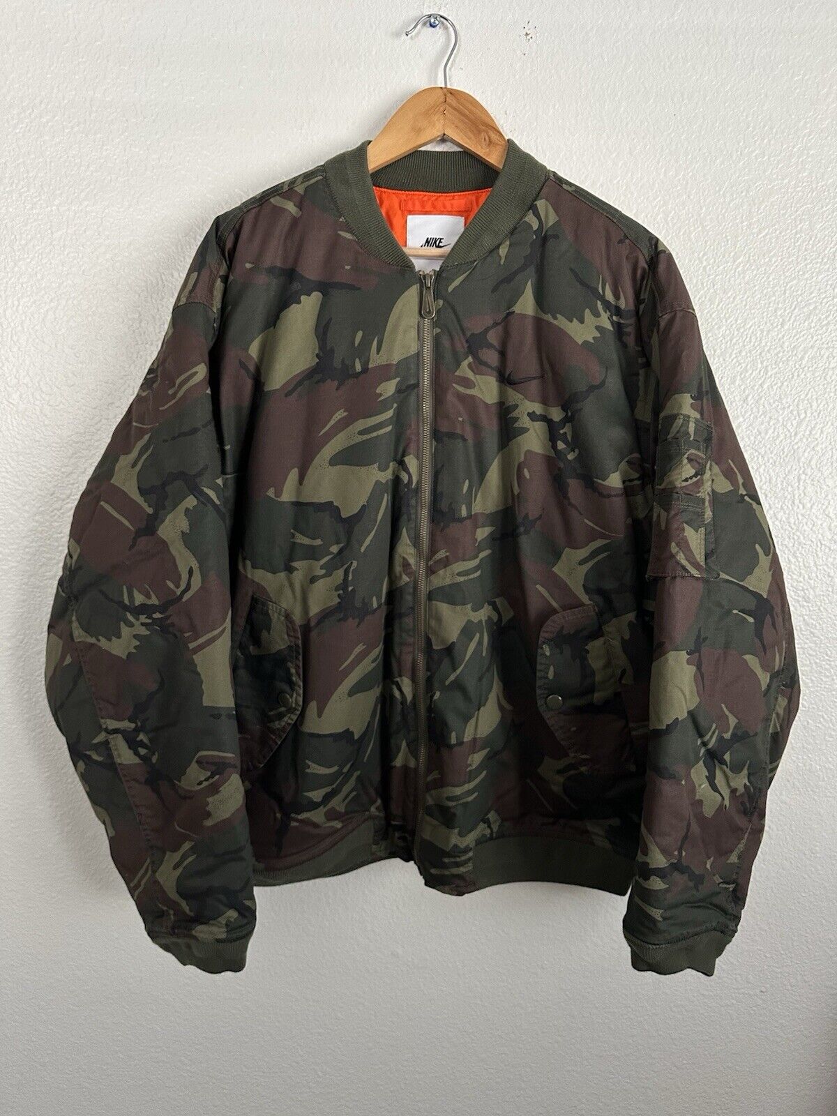 Nike Life MA1 Flight Camo Insulated Bomber Jacket FB7591-222 Men’s Size Large