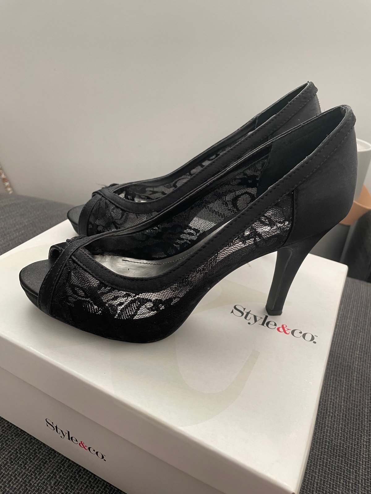 Style & shop co heels