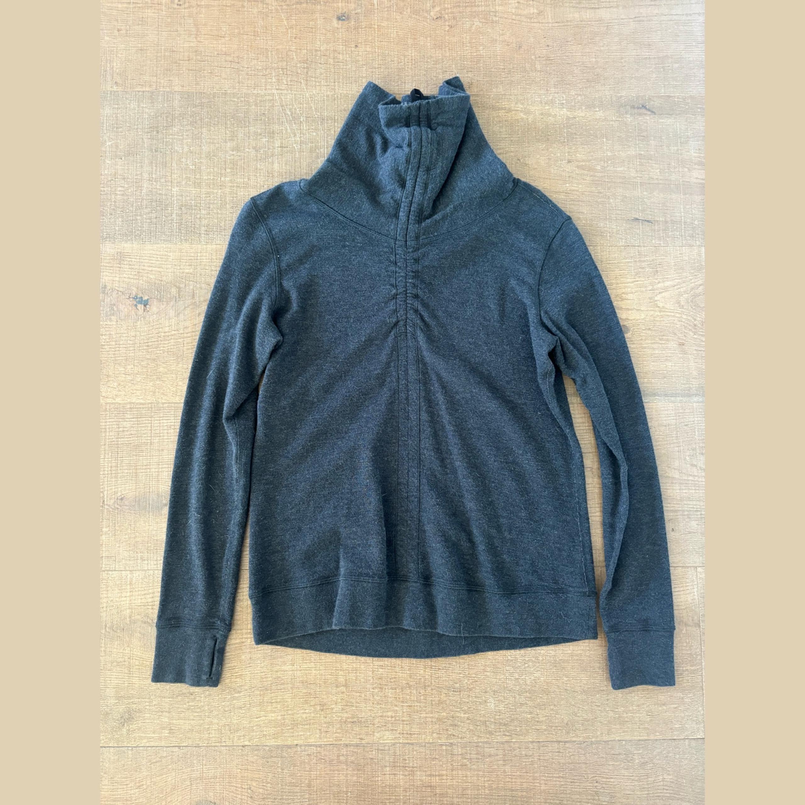 lululemon in a cinch reversible gray cowl neck sweatshirt pullover