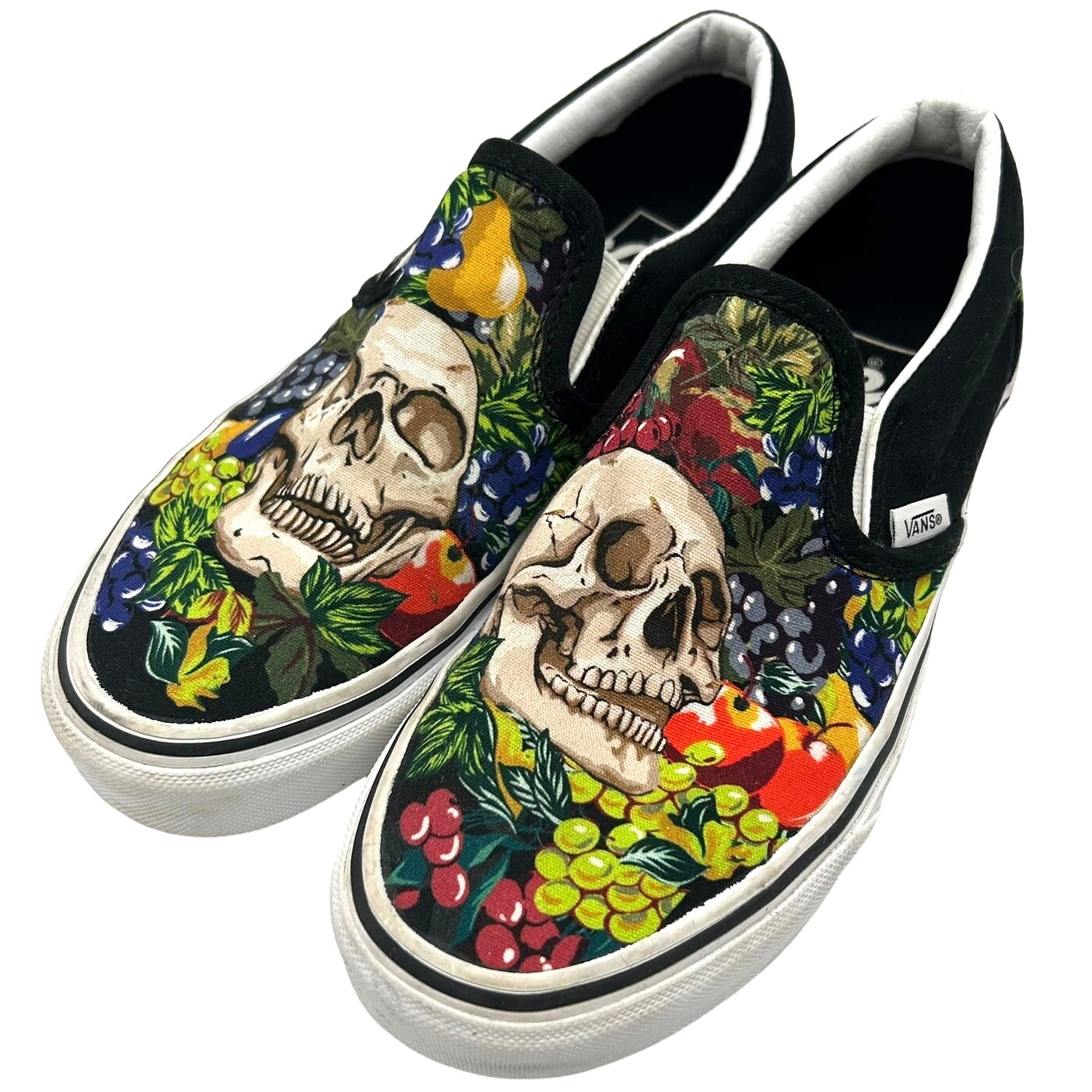 VANS Skull & Fruit Classic Canvas Shoes Women's 7 Men's 5.5 Indie Skater Slip-on