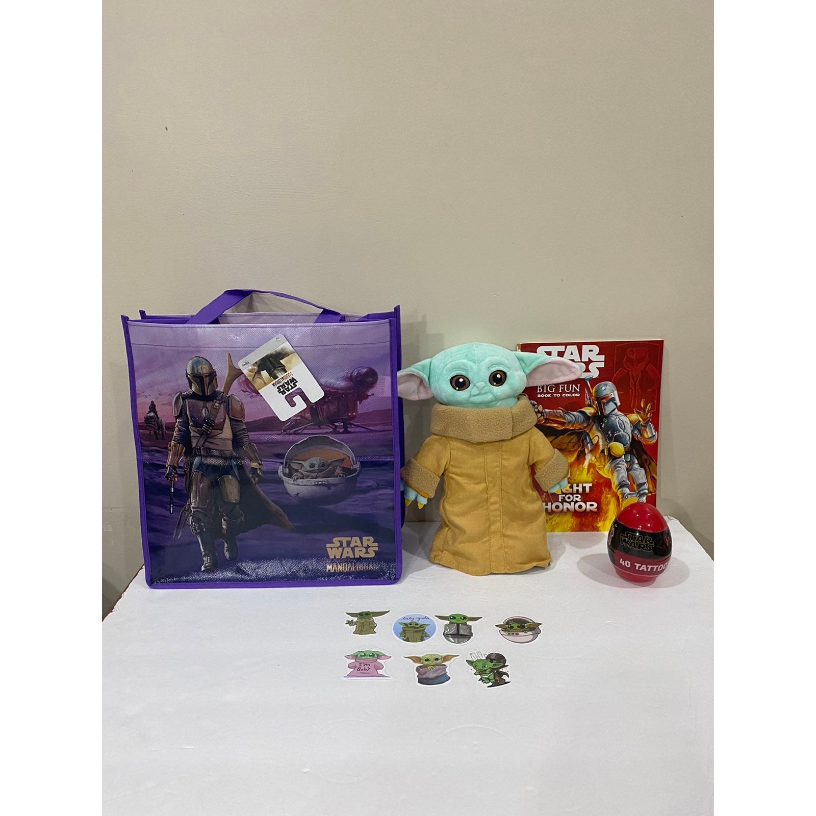 Star Wars Gift Bag Set, Plush Baby Yoda Mandalorian Tote Tattoos Book Toy Set