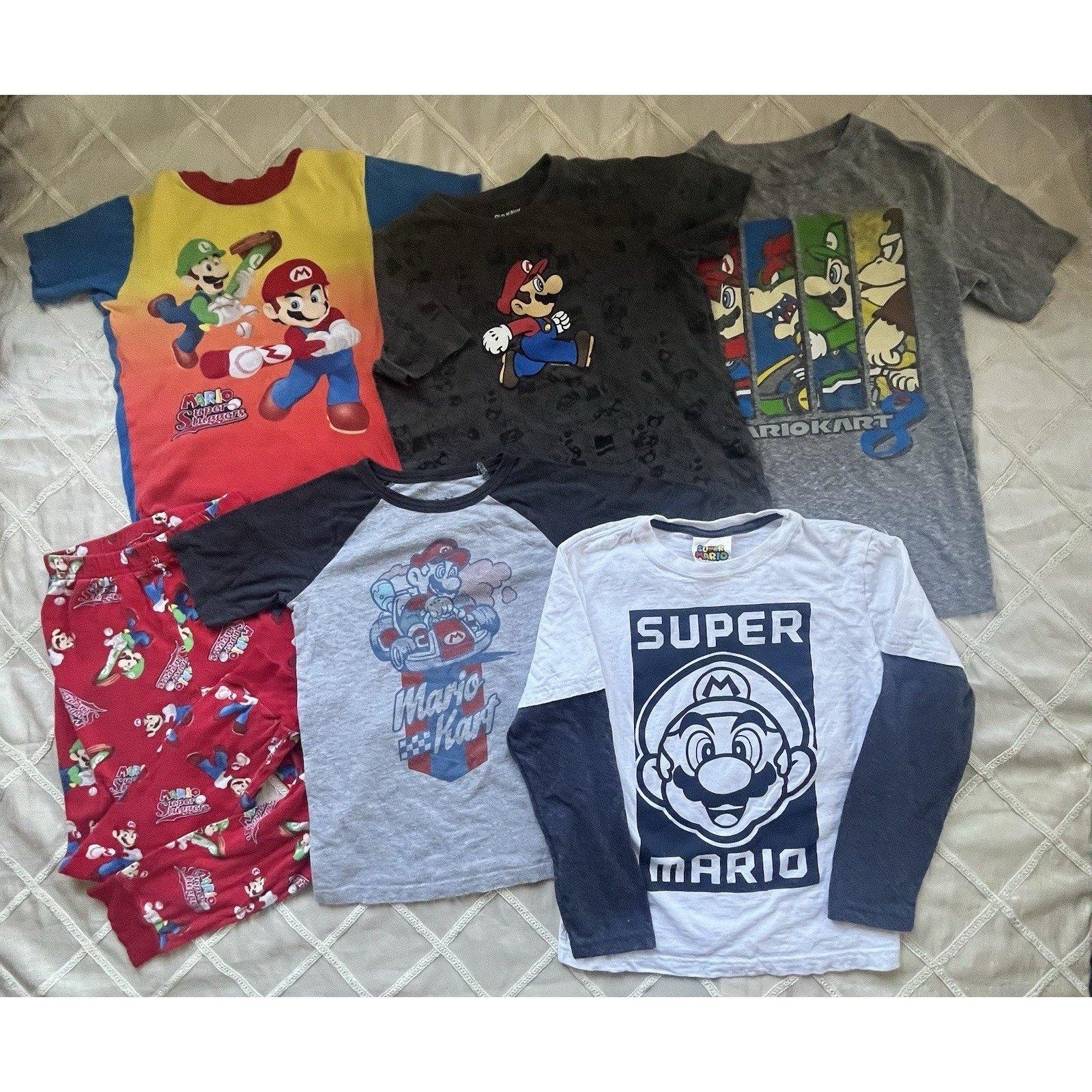 Nintendo Super Mario Bros. Video Game Clothing & Pajama Set -Youth Size M/L 7-10