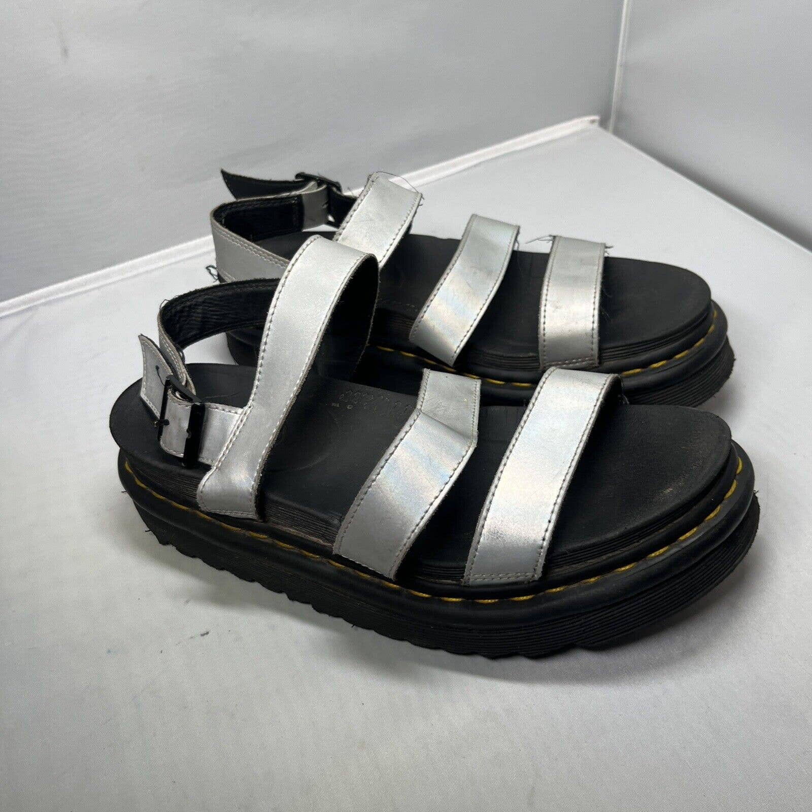 Dr martens yelena silver top
