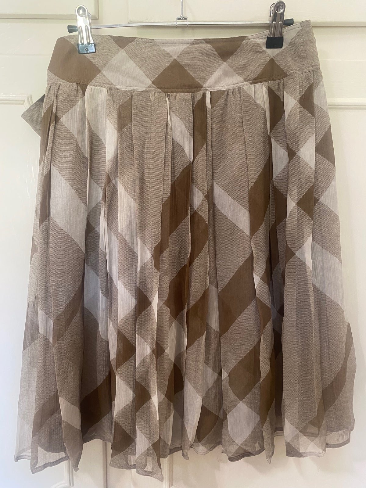 burberry skirt size 4
