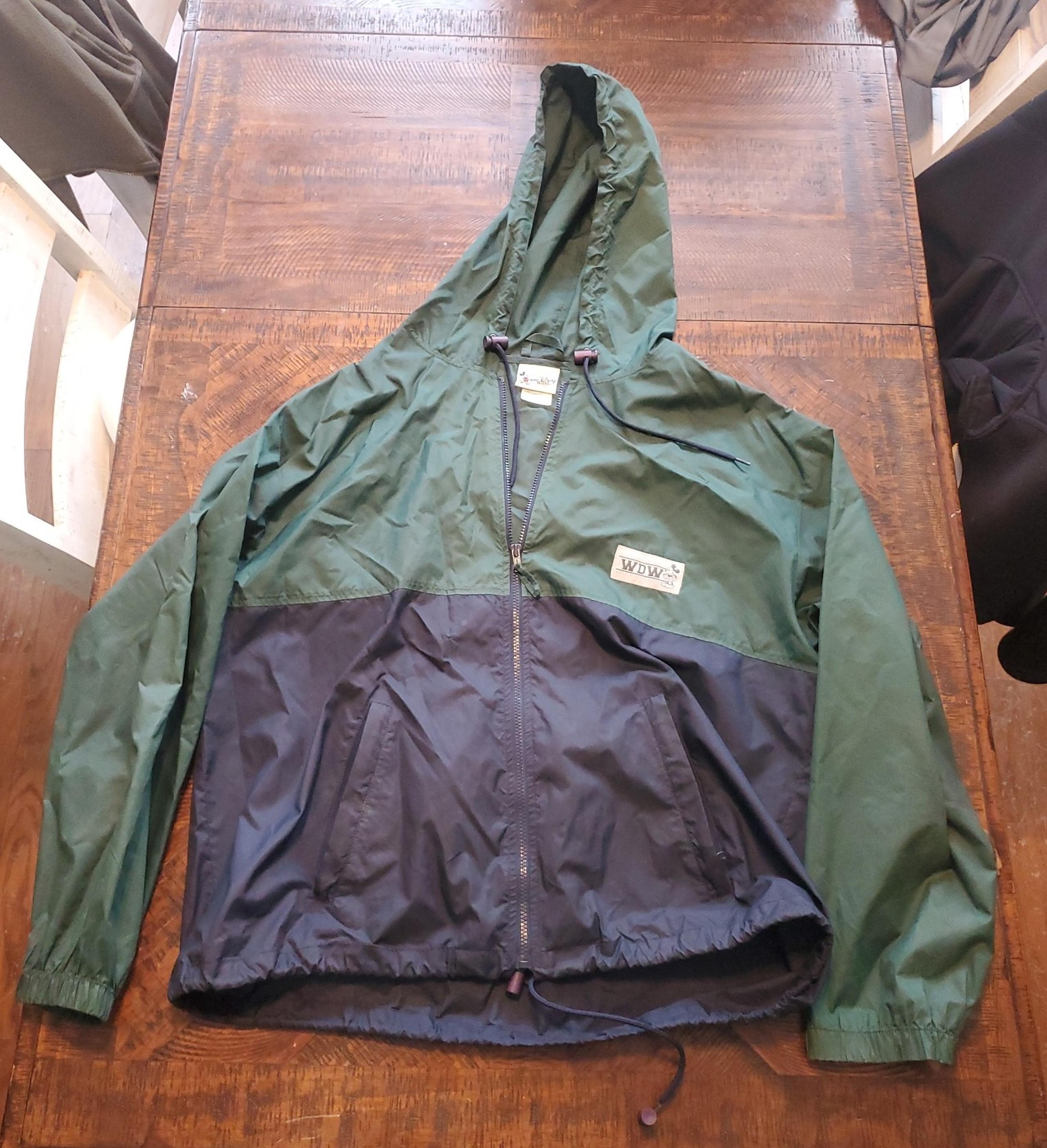 VINTAGE Walt Disney World Windbreaker Jacket