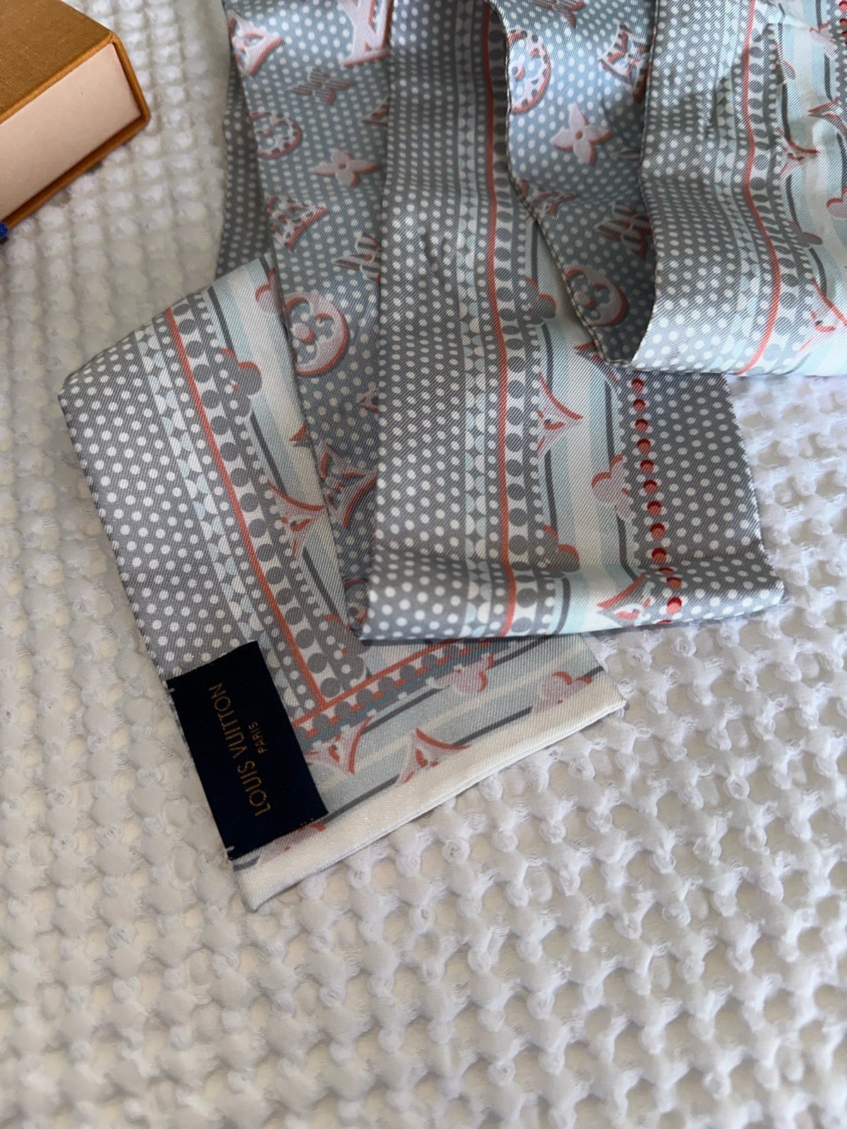 Louis vuitton 2018 limited edition monodots bandeau