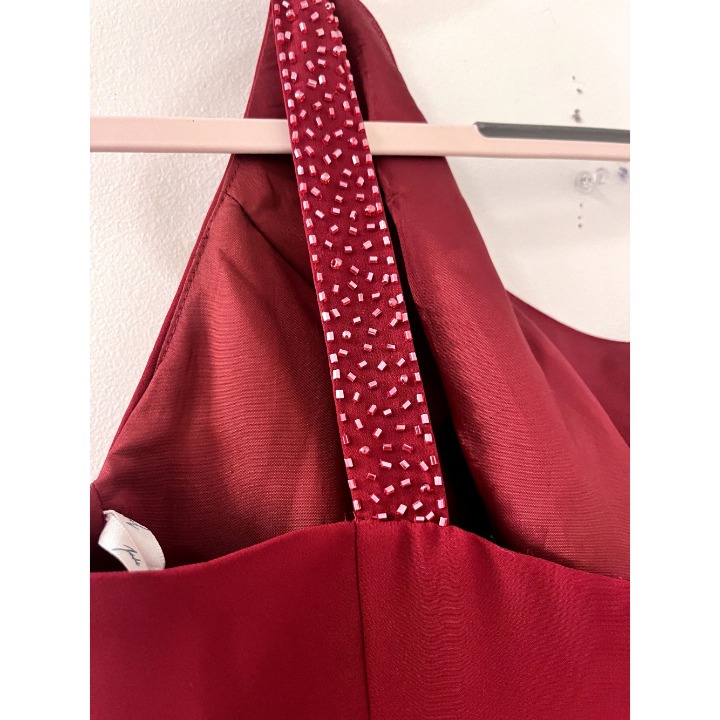 Jade by jasmine burgundy shops one shoulder dress size 6