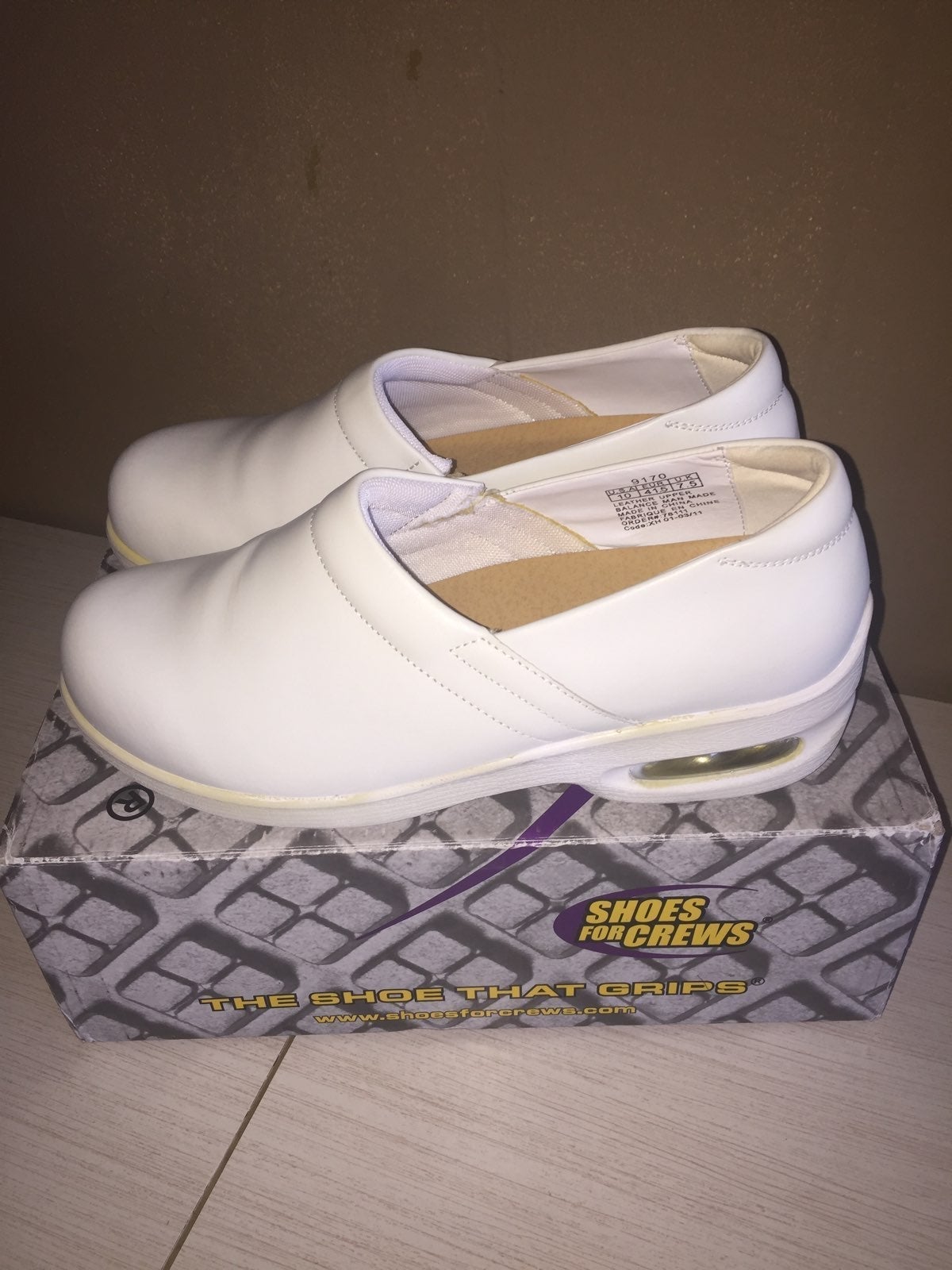 Women’s Nursing Shoes
