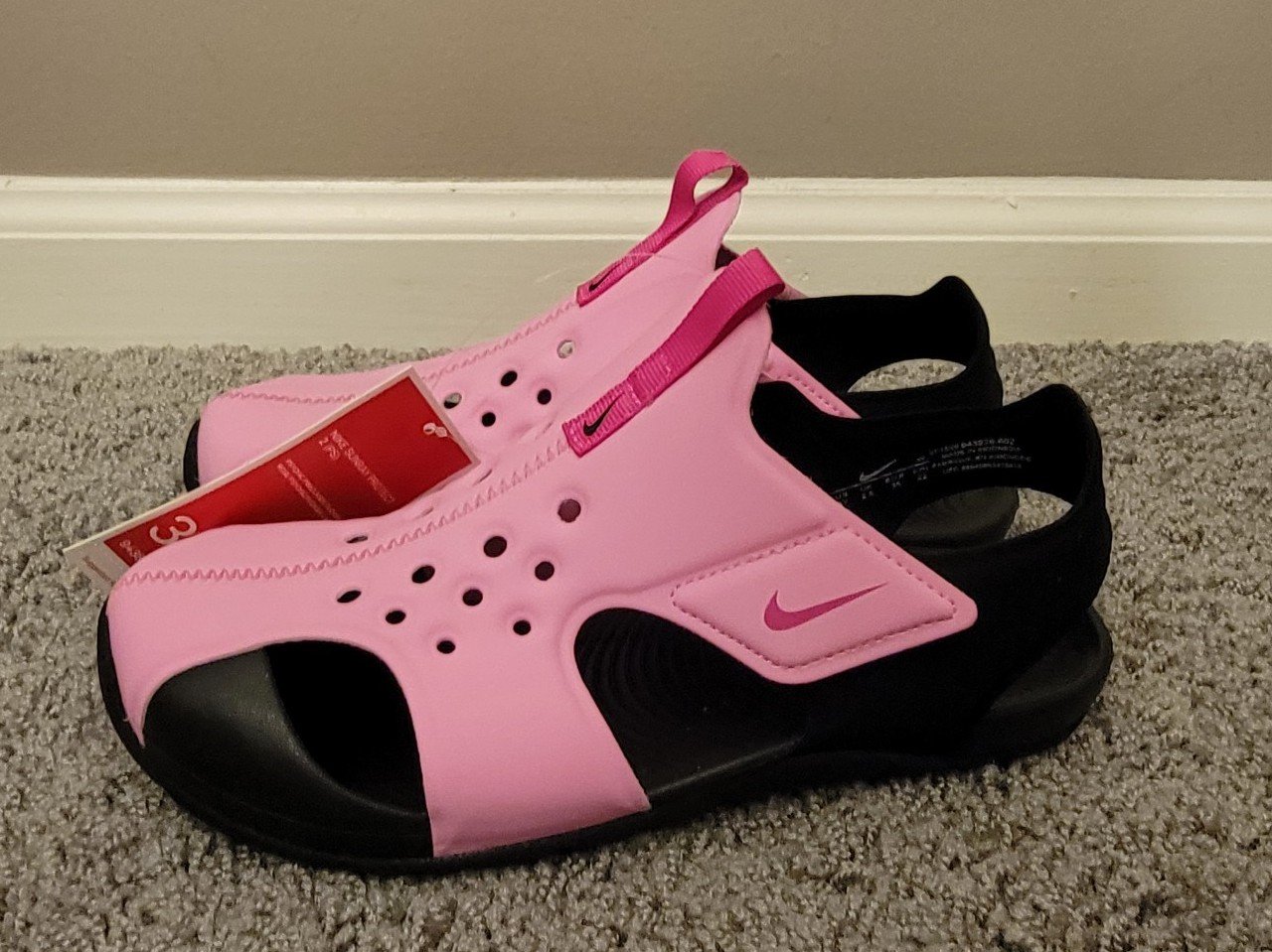 New Girls Nike Sandals - Size 3