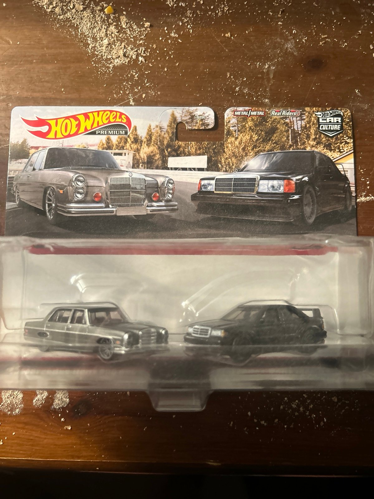 Hot Wheels Premium Car Culture MERCEDES BENZ 280 SEL 190E 2 Pack - G