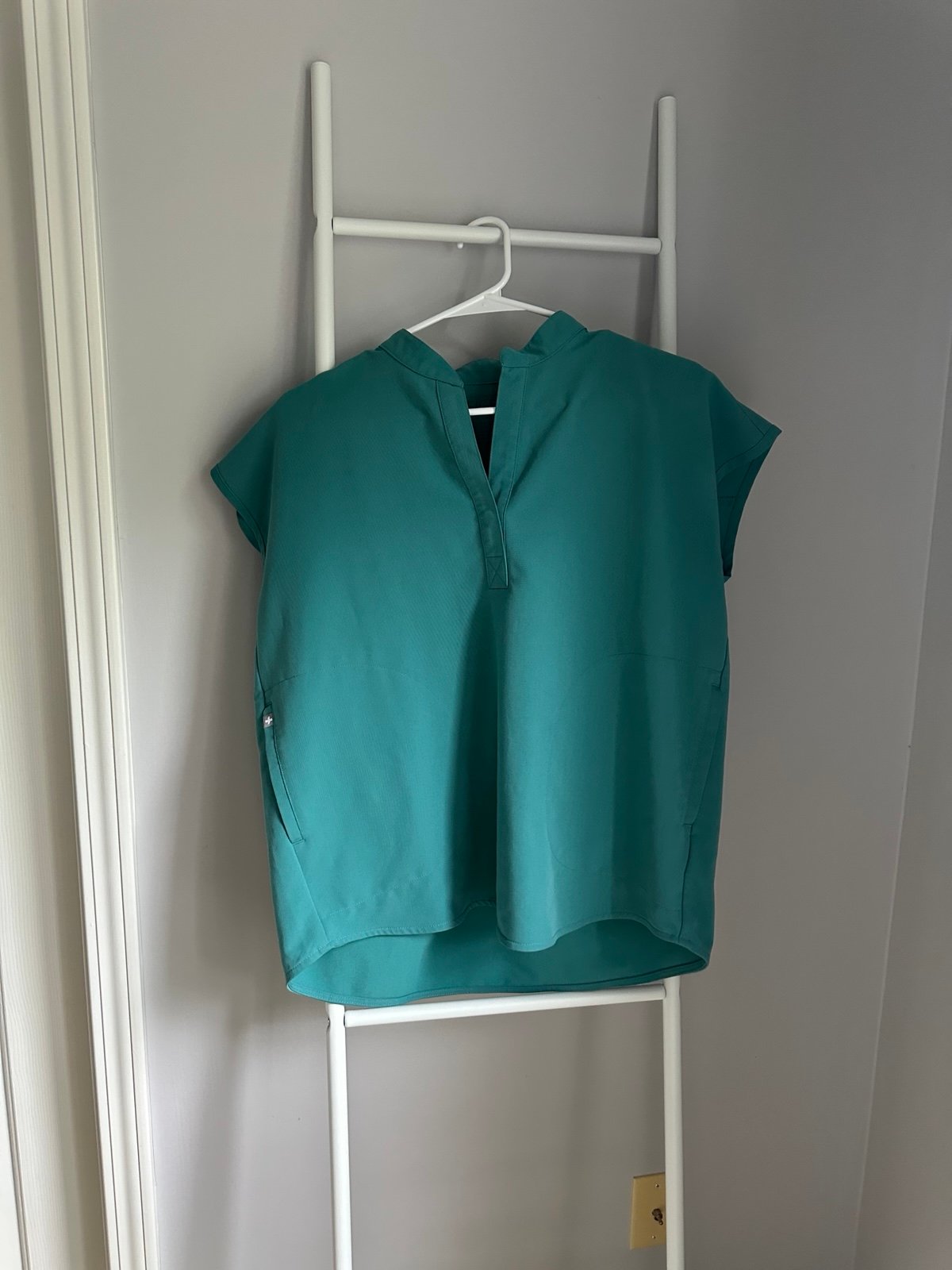 Figs Rafaela Oversized Scrub Top