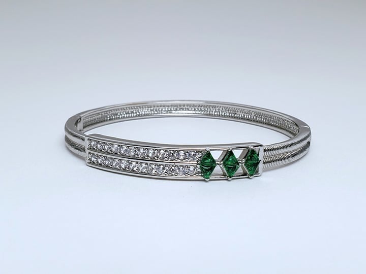 2ct Green Emerald Gemstone 1ct Diamond 14K White Gold Womens Bangle Bracelet NEW