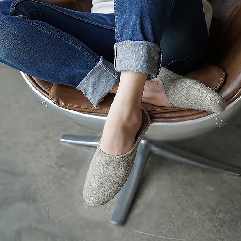 Women's 100% Wool felt slippers with arch support insoles, non slip rubber sole,