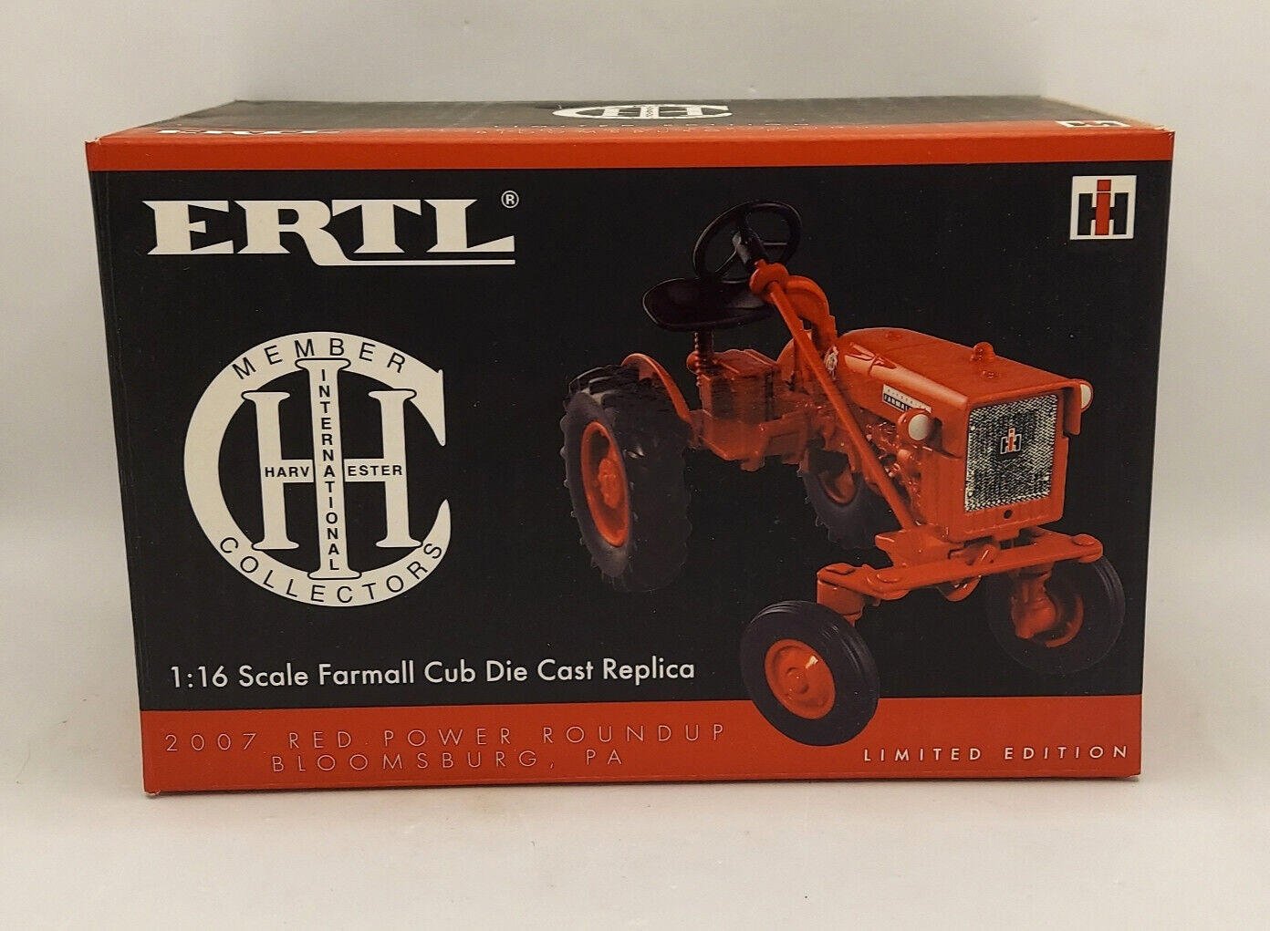 2007 ERTL Farmall Cub Tractor Red Power Round Up 1/16 Diecast Limited Edition