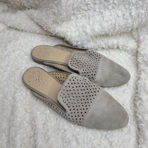 Vince Camuto Rafiele Gray Suede Laser Cut Slides Mules sz 8.5