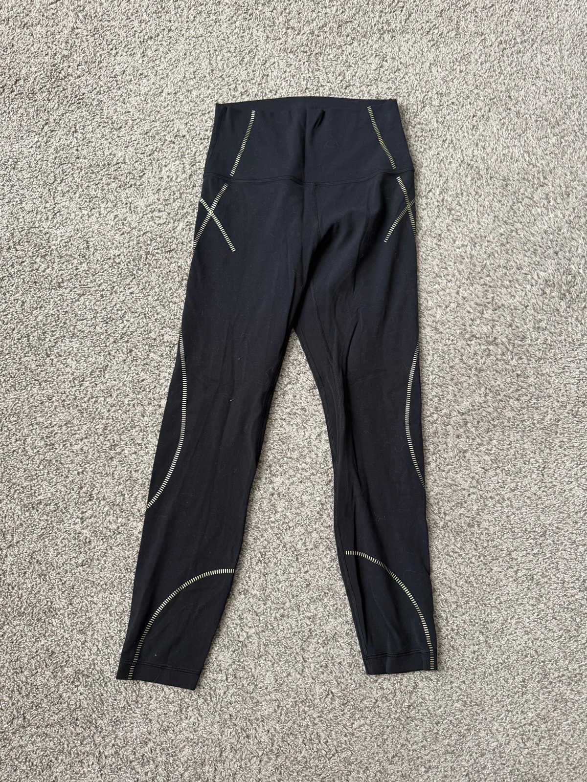 Lululemon special edition align HR leggings with gold