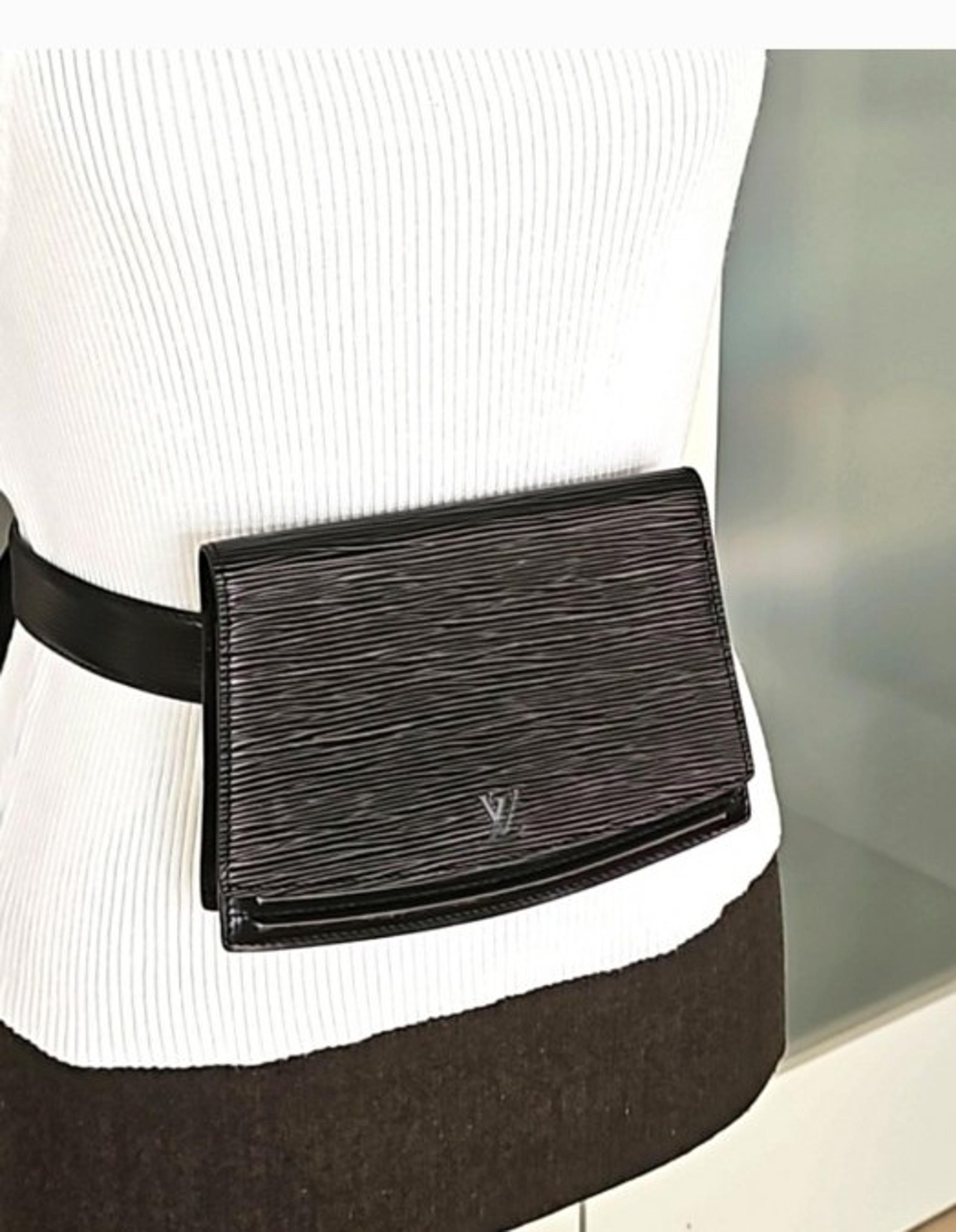 LOUIS VUITTON Epi Tilsitt Waist bag, Crossbody, Bum Bag Belt Purse