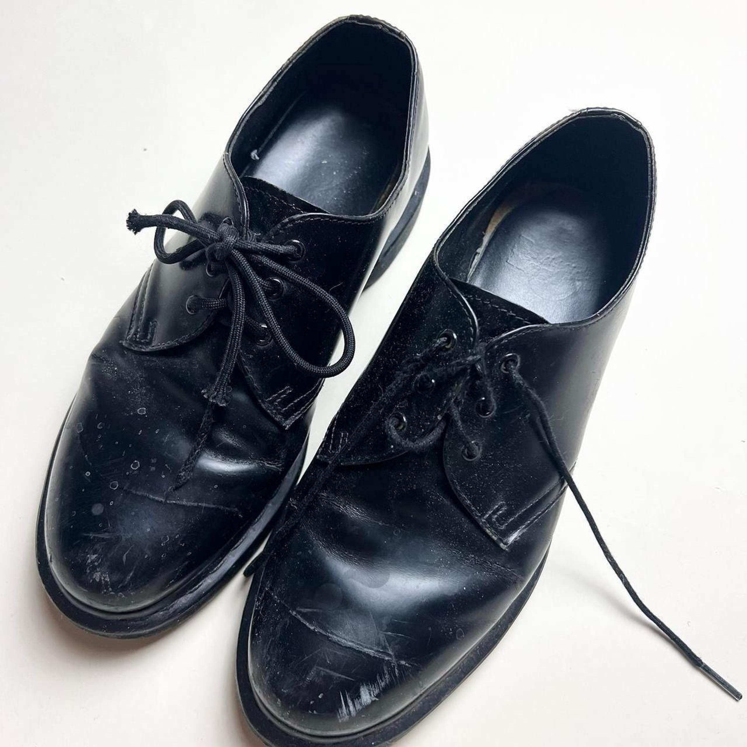 Doc Martens Women’s 9