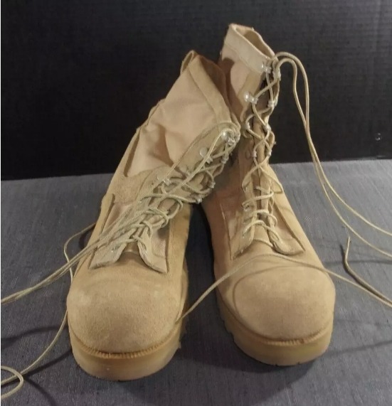 15W NWOT WELLCO 330 TAN DESERT COLD WEATHER MILITARY COMBAT BOOTS EC 811