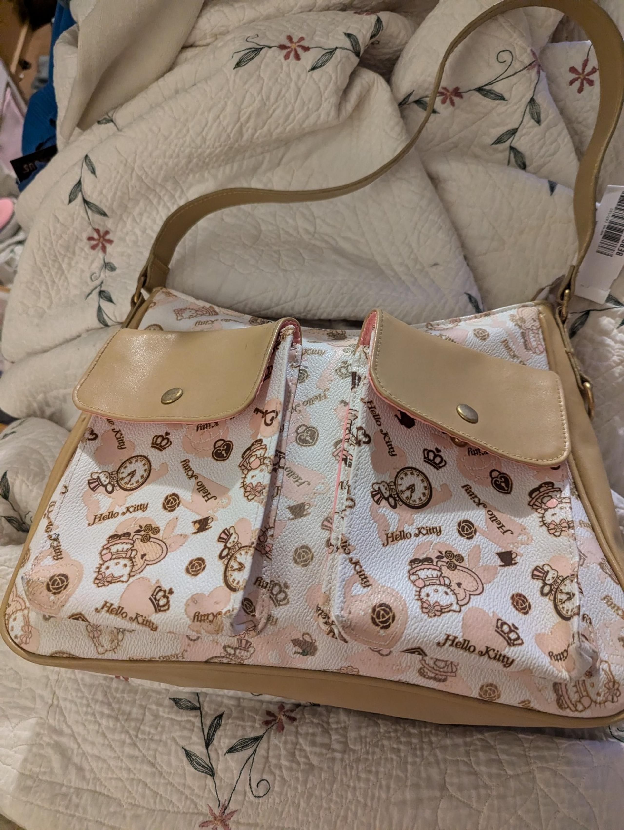 Hello kitty Alice in Wonderland Handbag