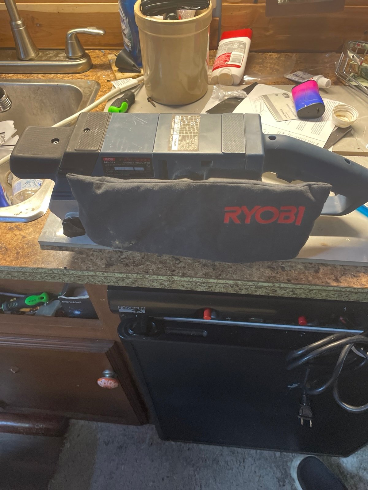 Ryobi be-321 3 inch belt sander great shape