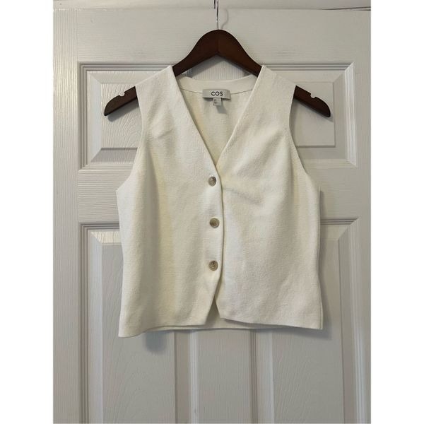 COS KNITTED VEST
