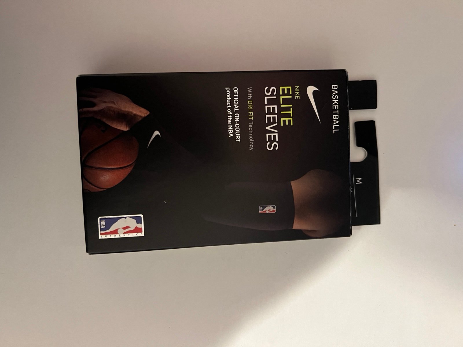 Green Nike elite sleeve x2 Medium