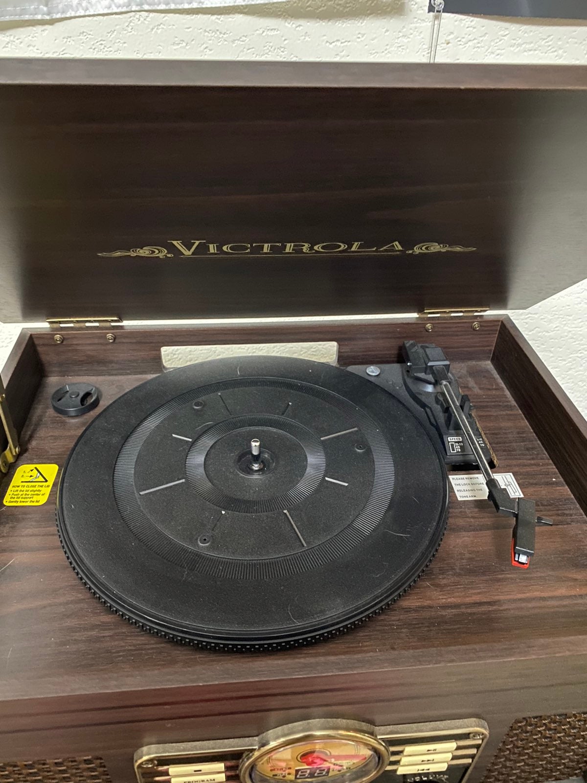 vinyl record player