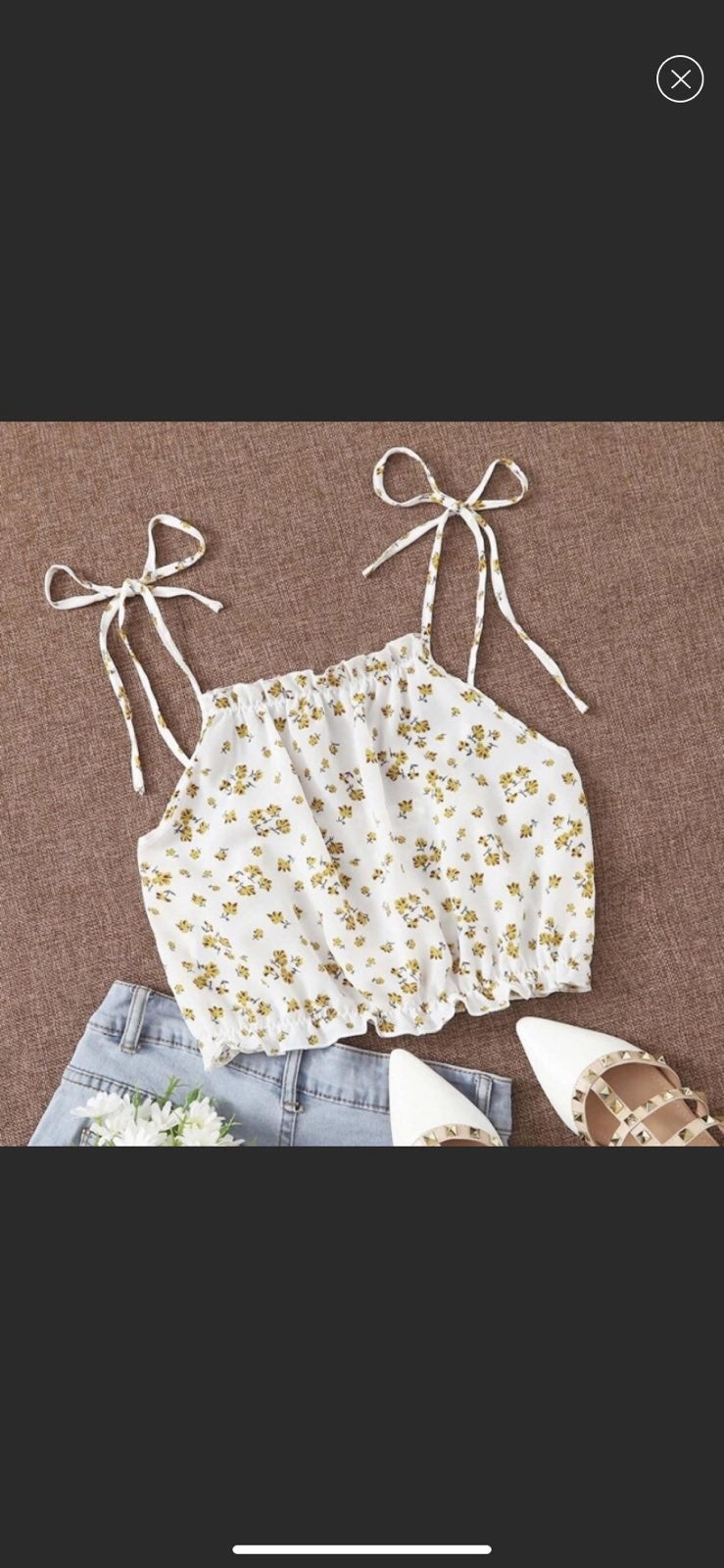 Ditsy Floral Tie Strap Crop Top
